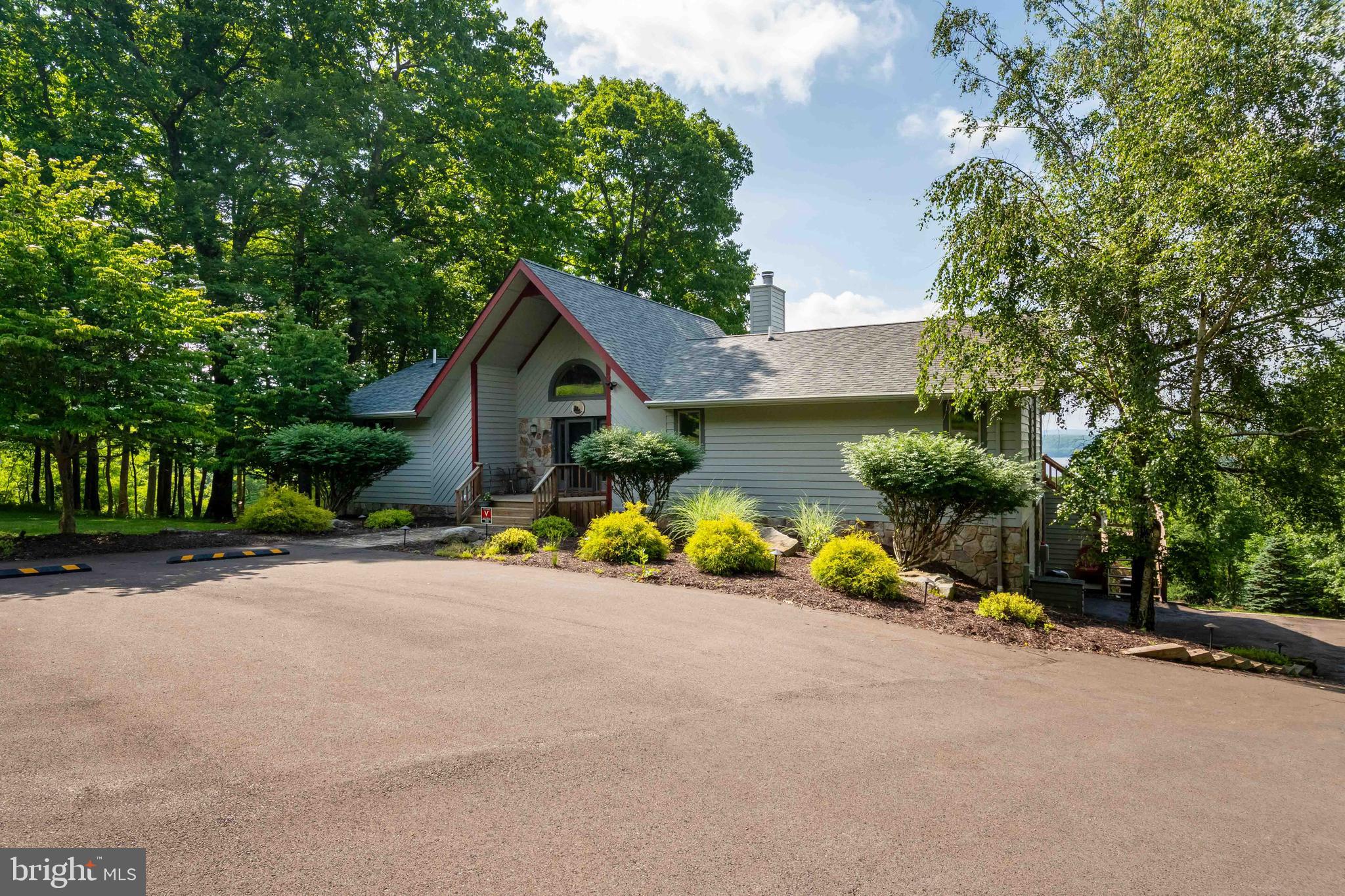 MONTE VISTA HEIGHTS - Residential