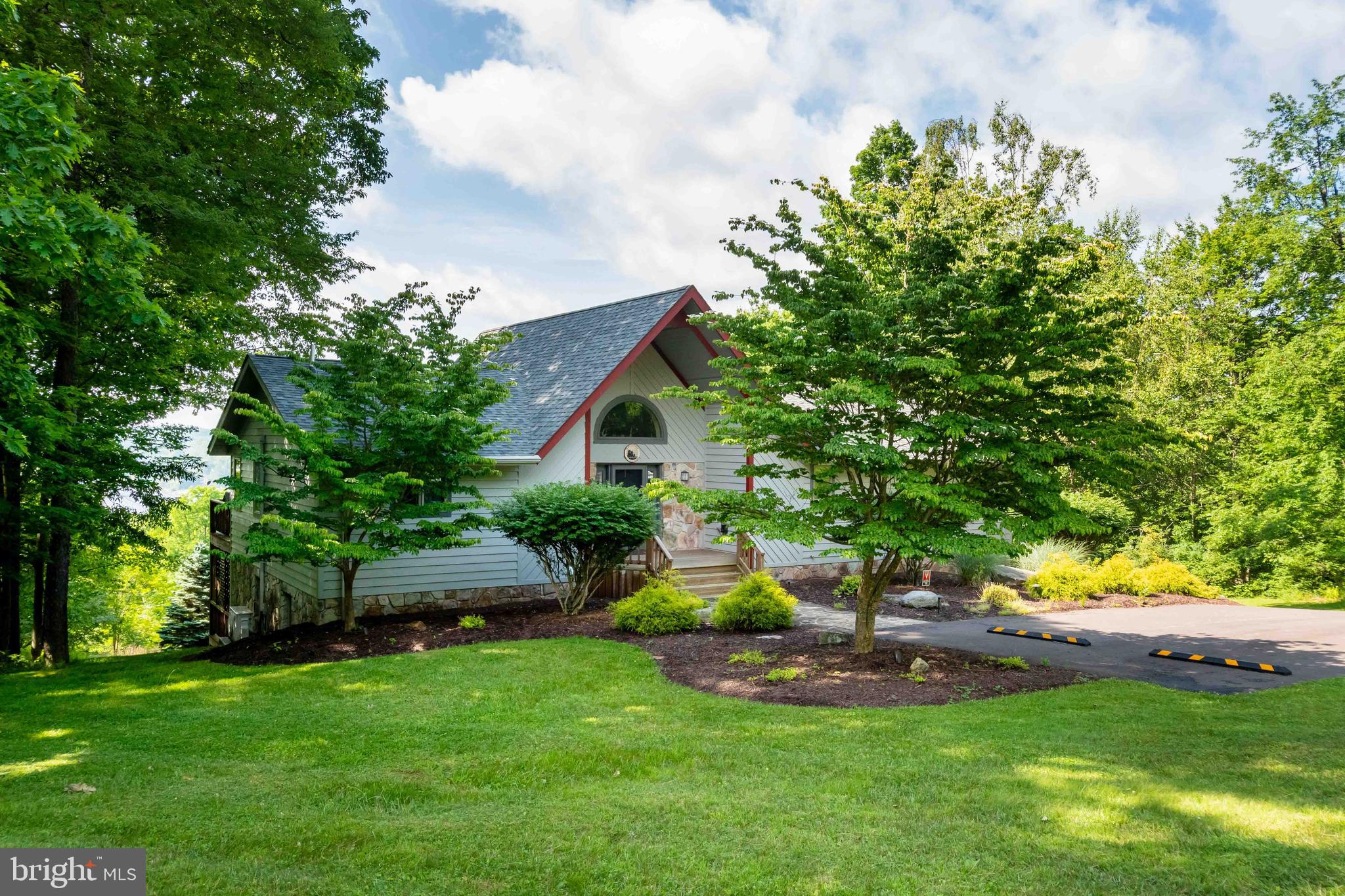 MONTE VISTA HEIGHTS - Residential