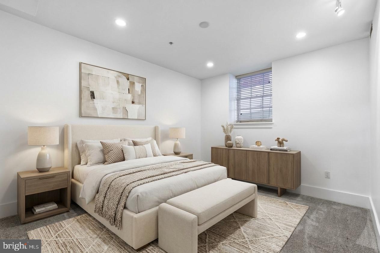 WOODLEY PARK - Residential