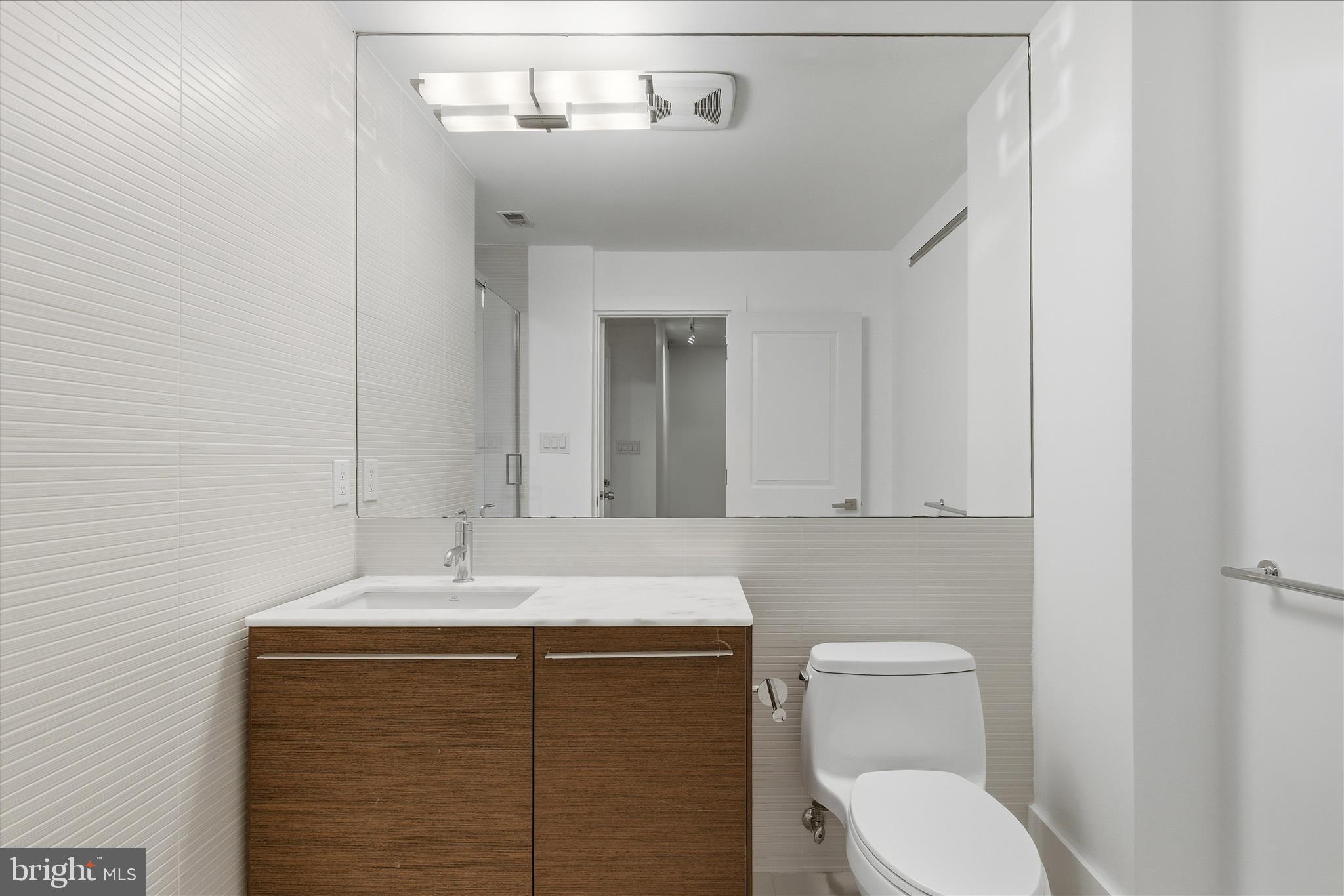 WOODLEY PARK - Residential