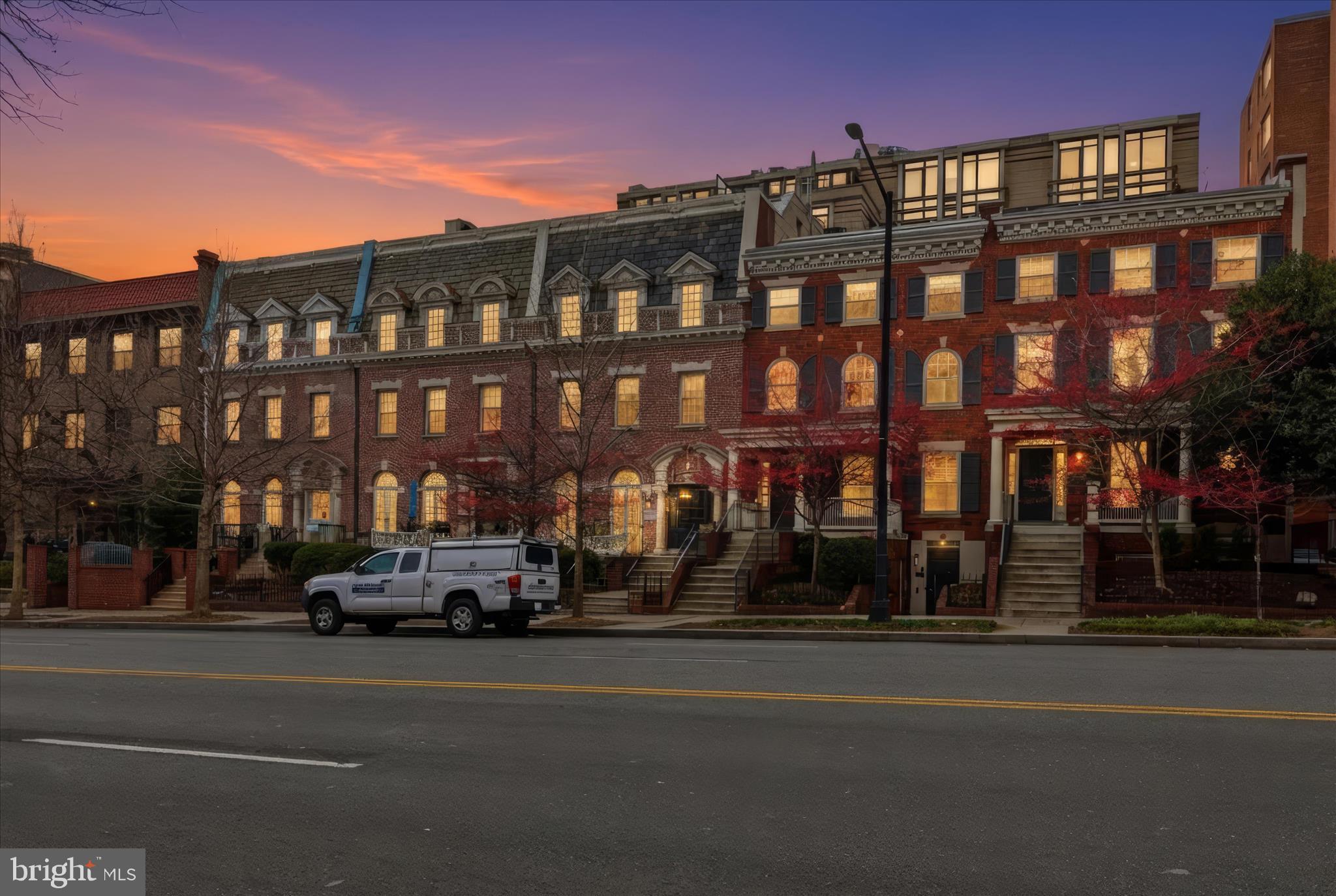 WOODLEY PARK - Residential