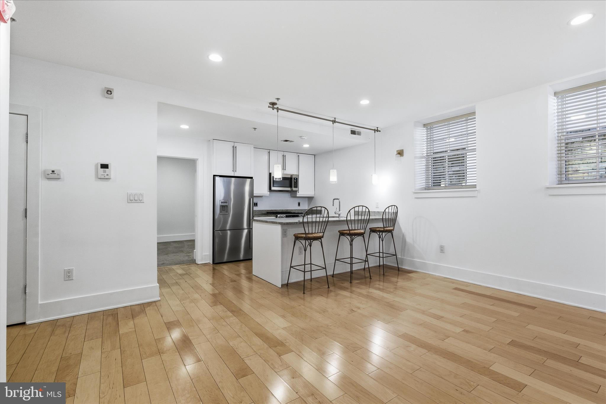 WOODLEY PARK - Residential