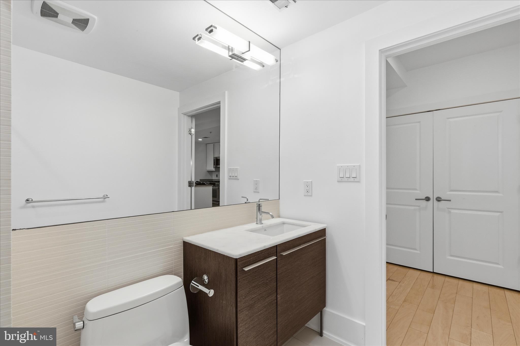 WOODLEY PARK - Residential