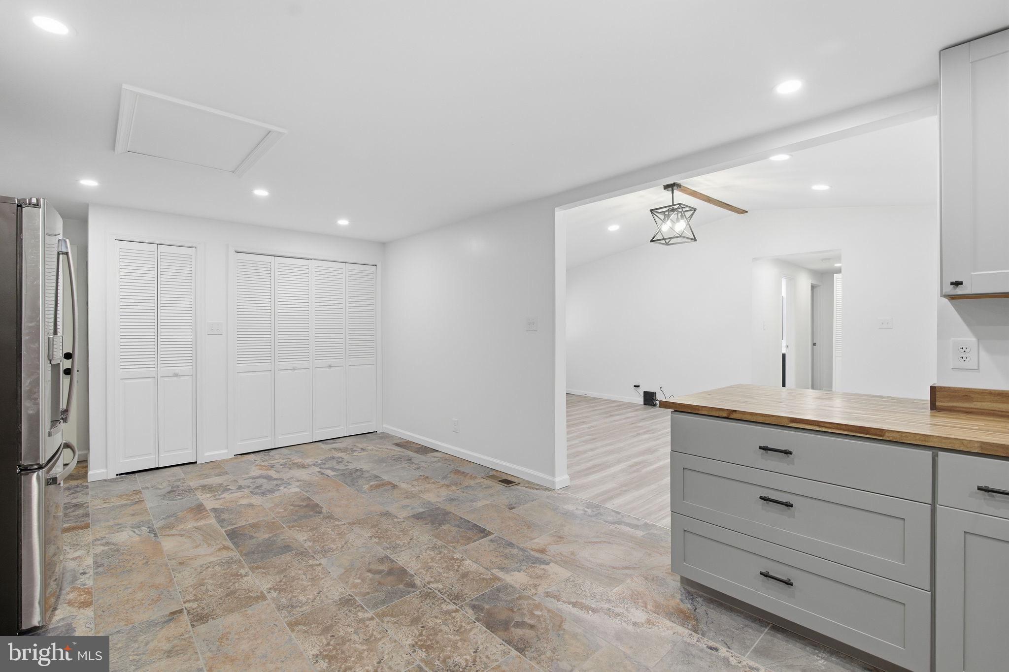 CABIN POINT / GLEBE HARBOR - Residential