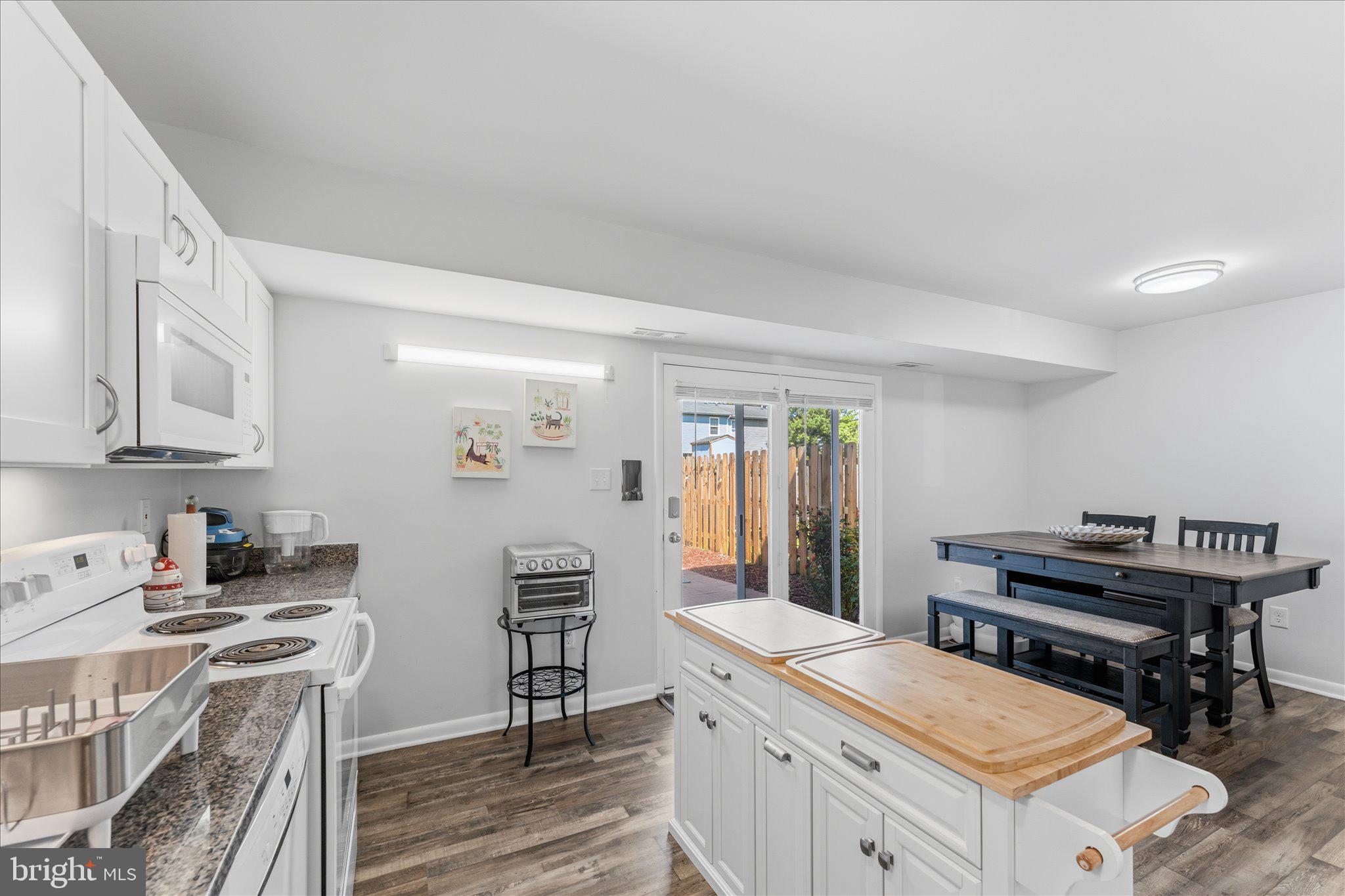 BREEZEWOOD FOREST EAST - Residential