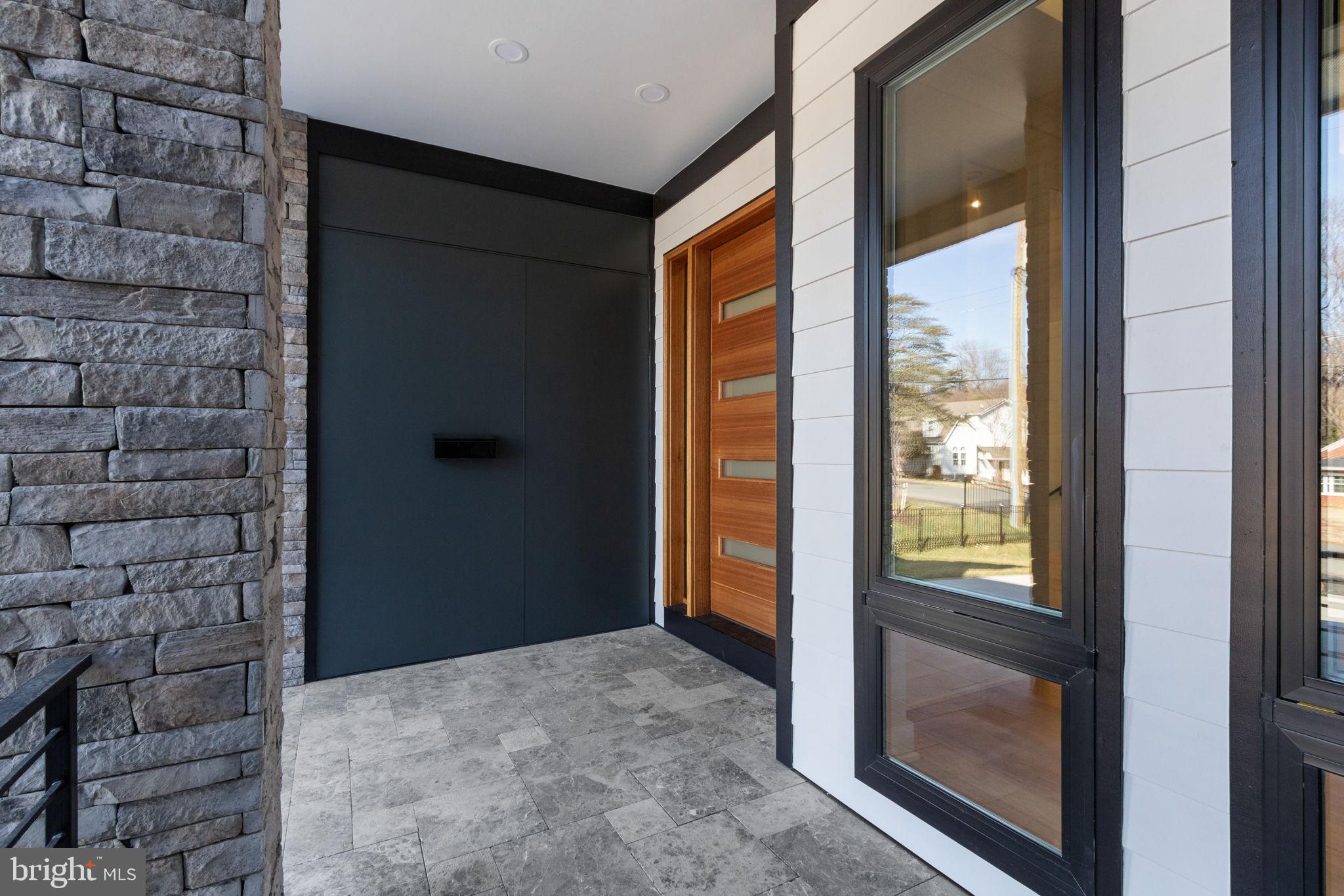 WOOD RUSSELL - Residential