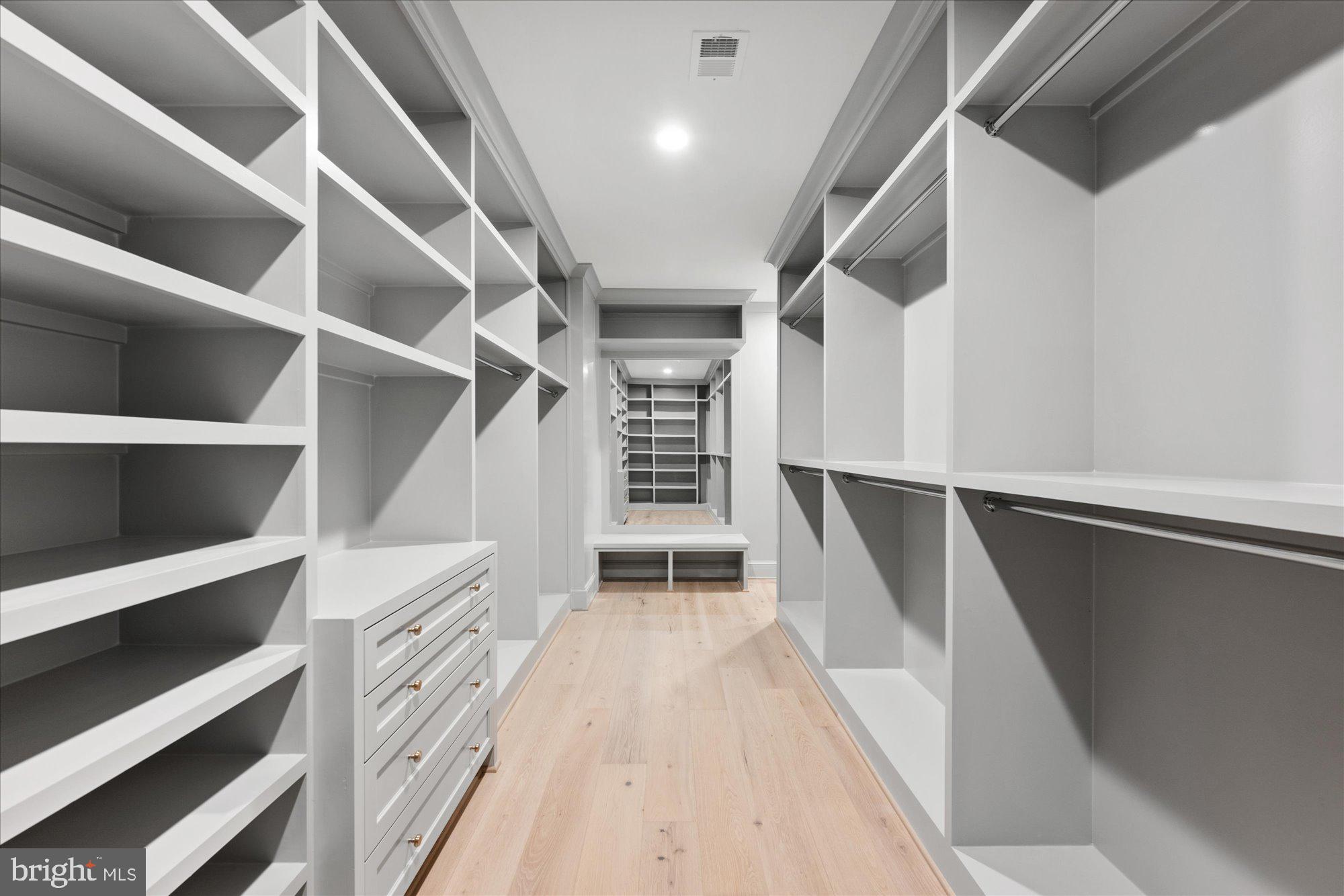 DOGWOODS - Residential