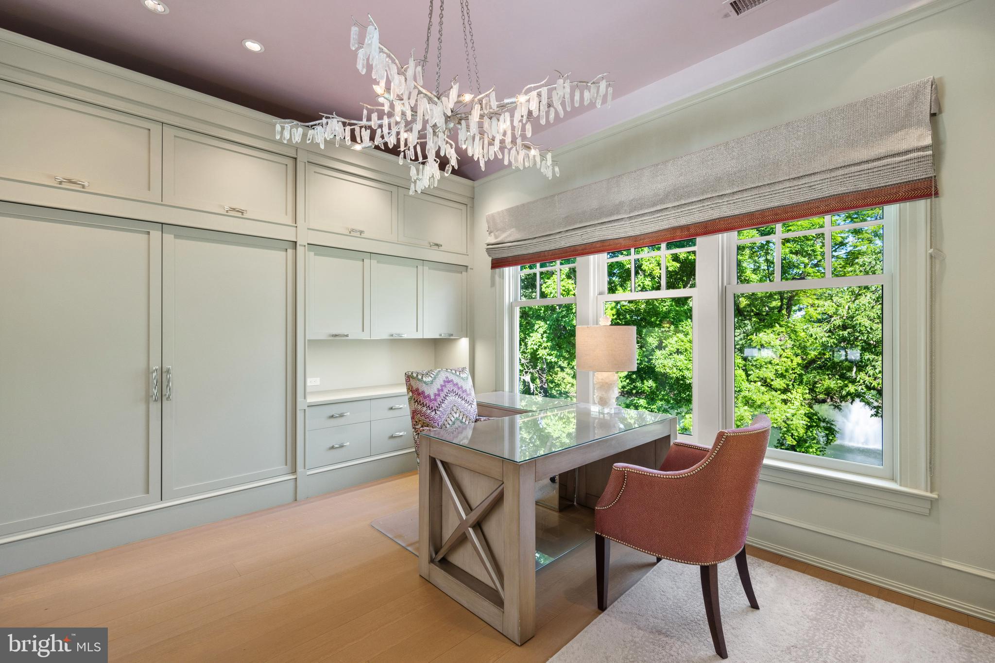 MAIDSTONE FARM - Residential