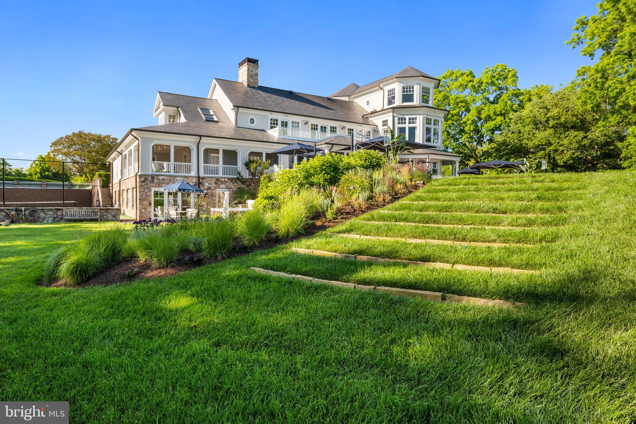 MAIDSTONE FARM - Residential