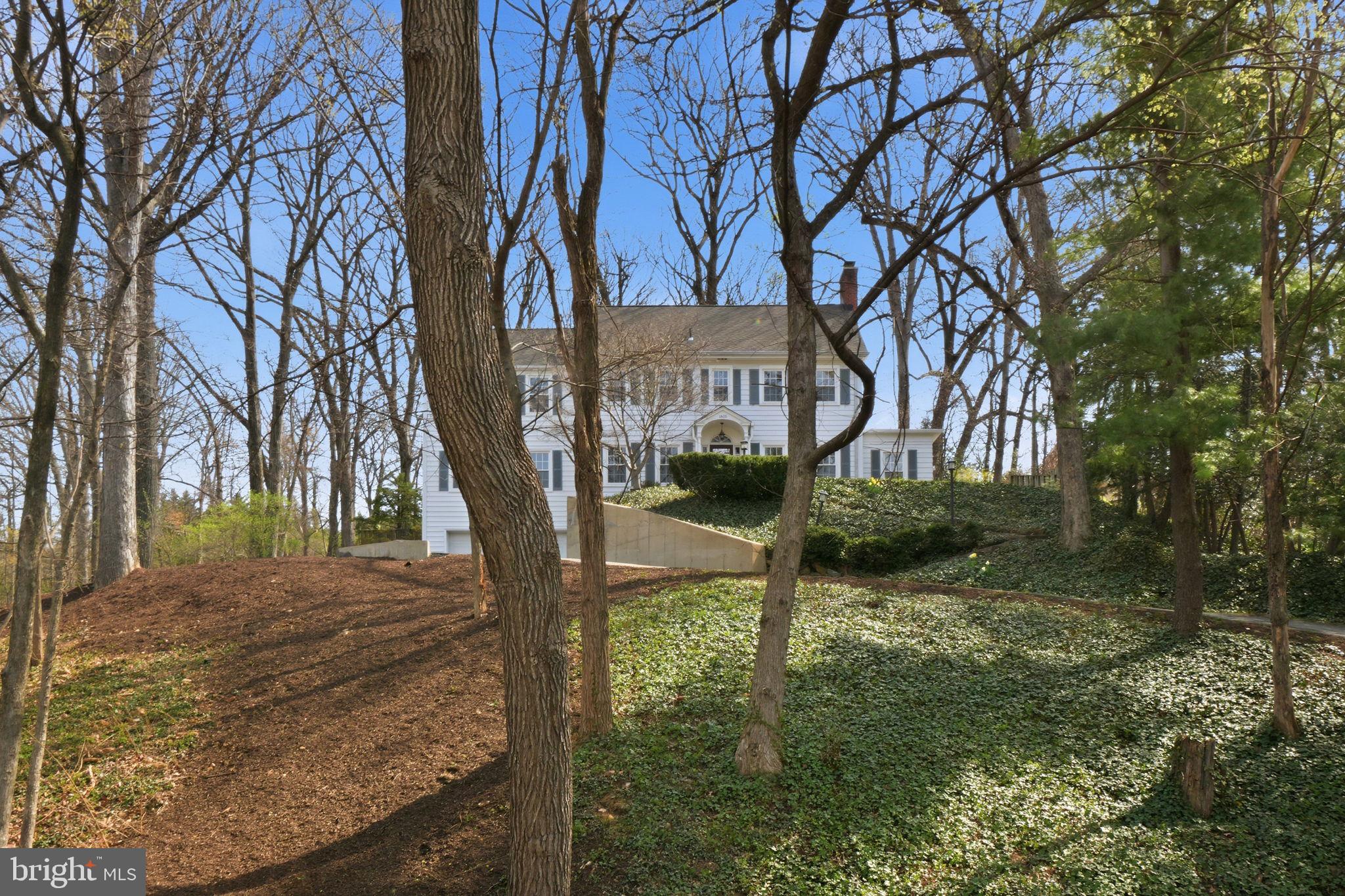 ARLINGTON RIDGE - Residential