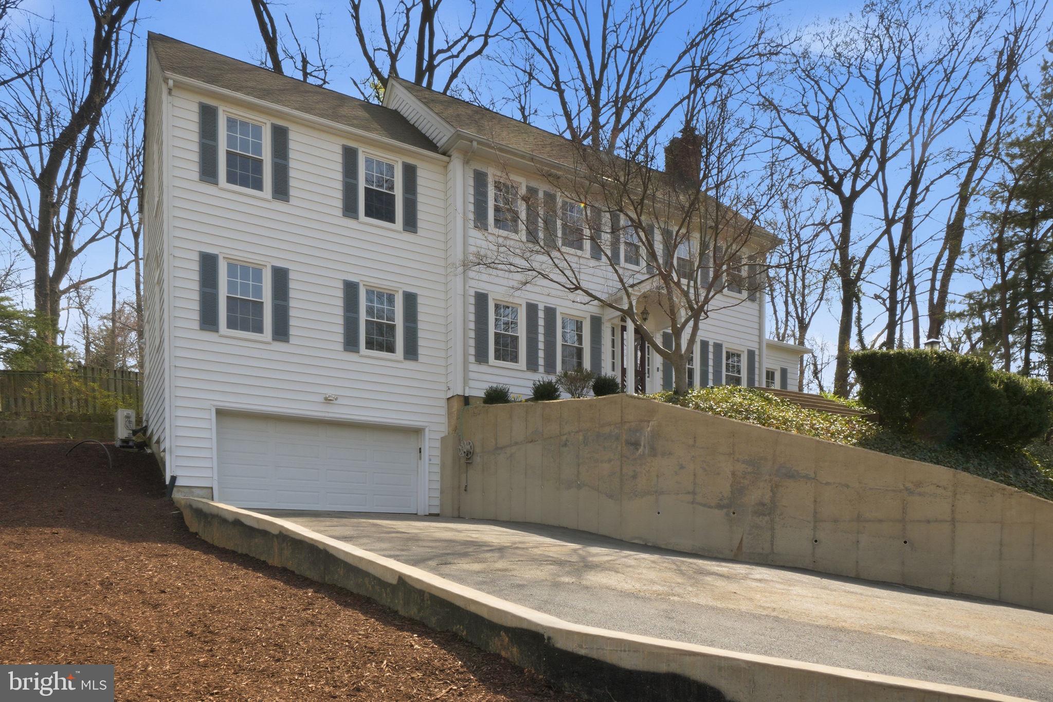 ARLINGTON RIDGE - Residential