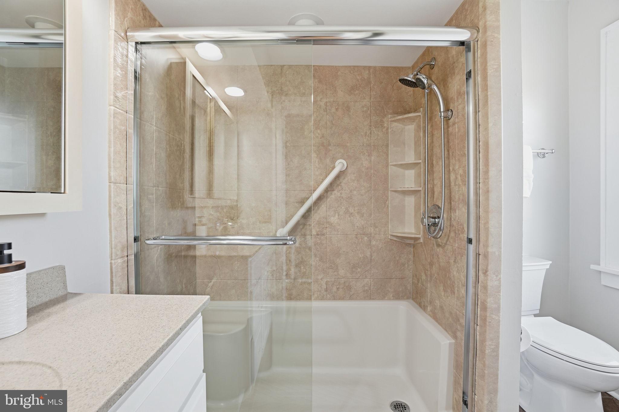 ARLINGTON RIDGE - Residential