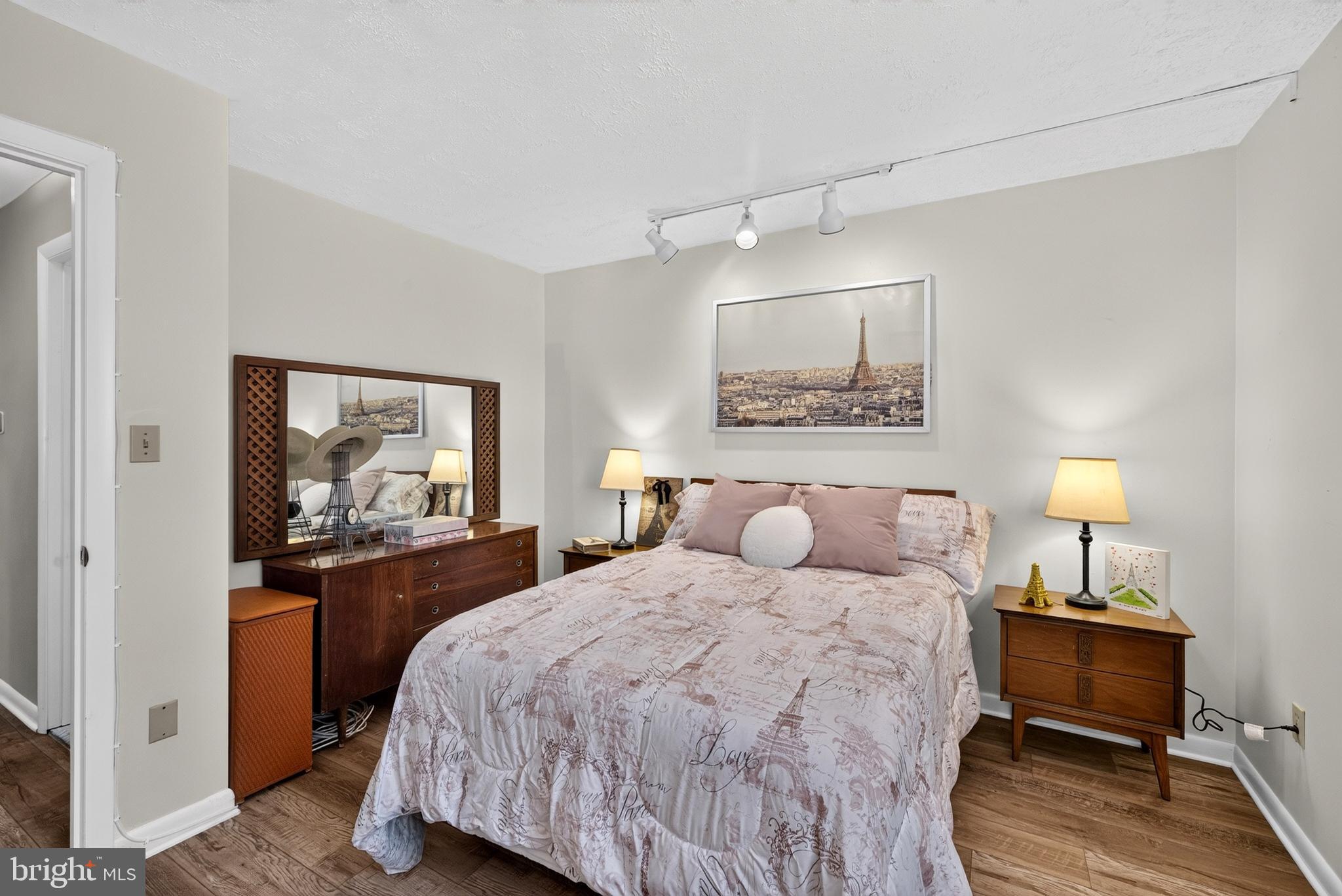 CAPE ST CLAIRE - Residential