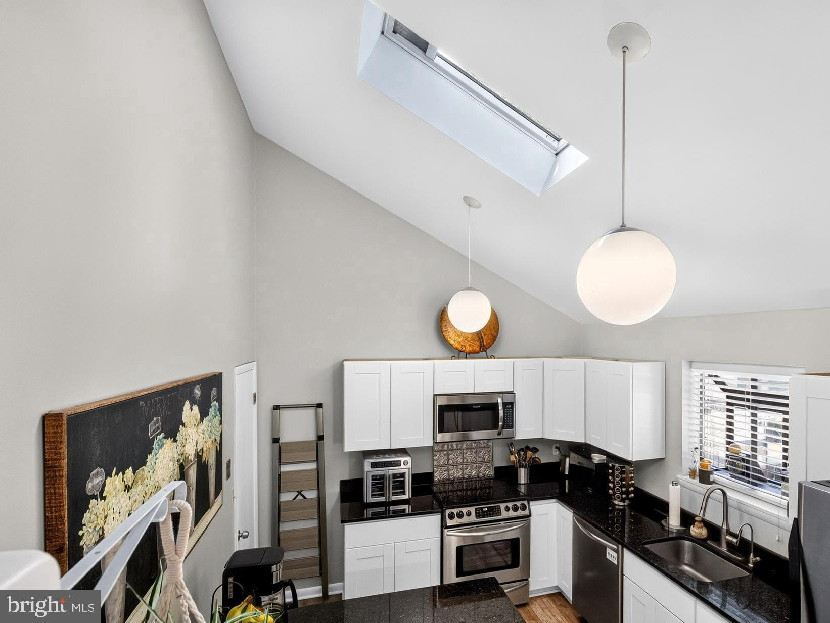 CAPE ST CLAIRE - Residential