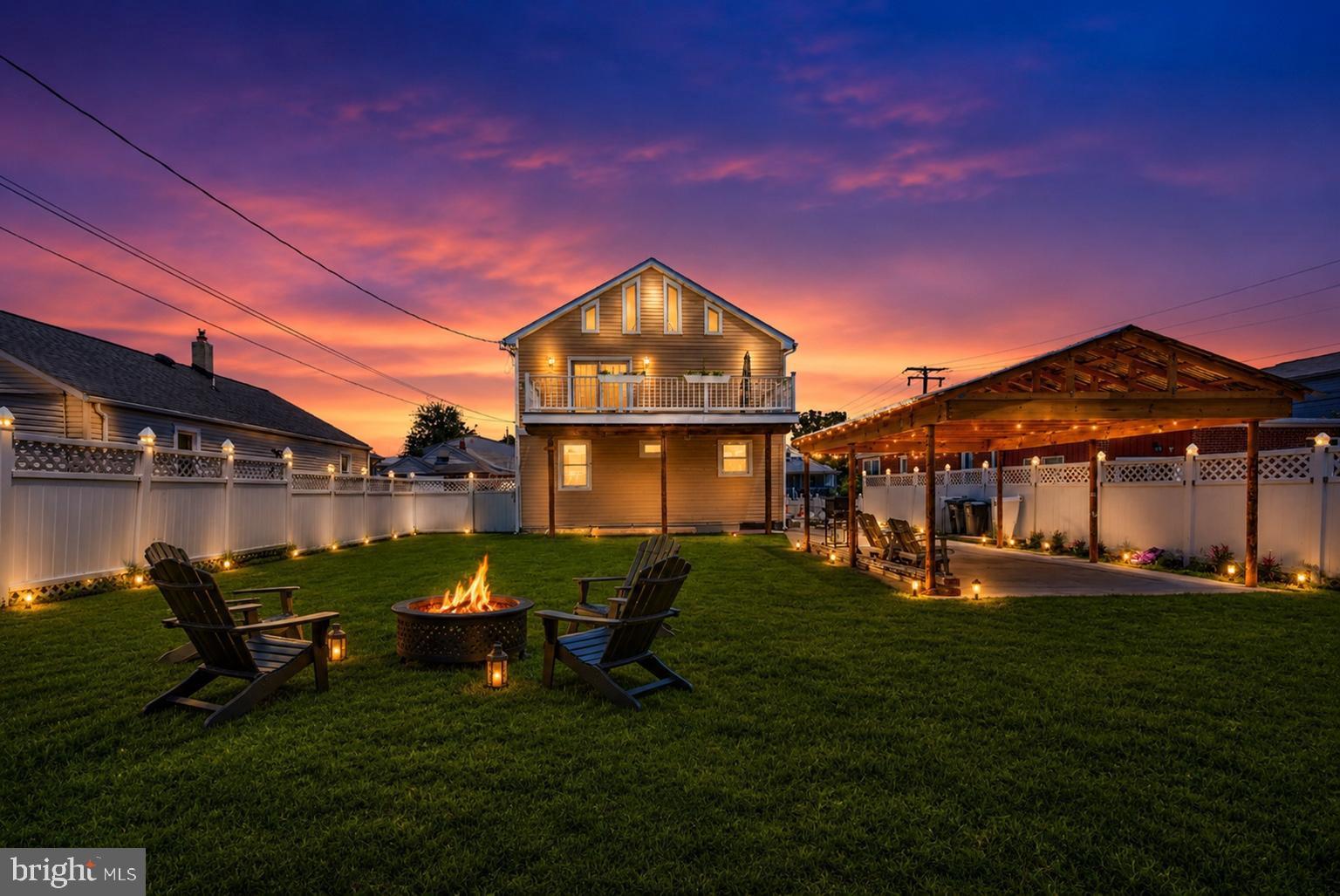 GRAY MANOR - Residential