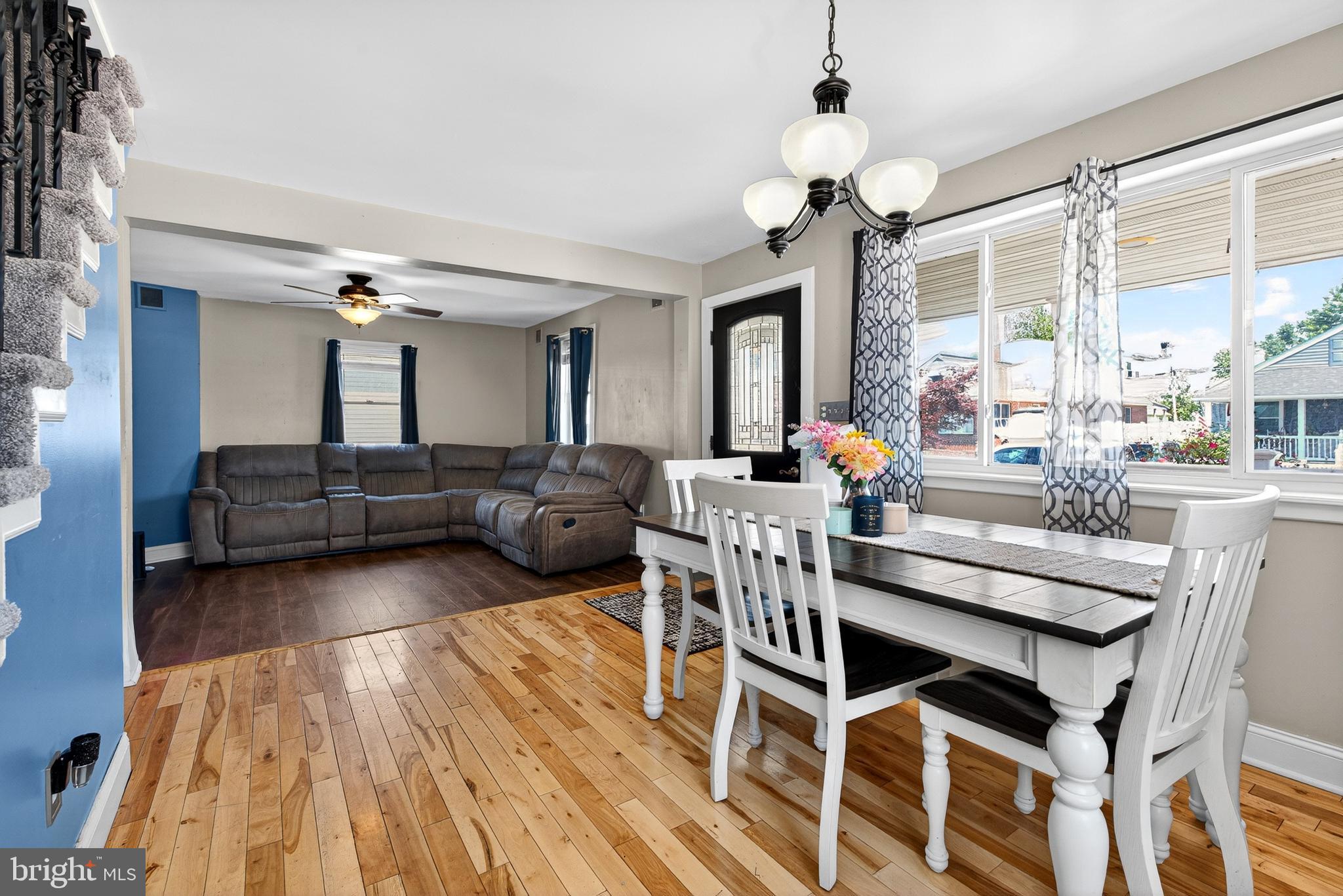 GRAY MANOR - Residential