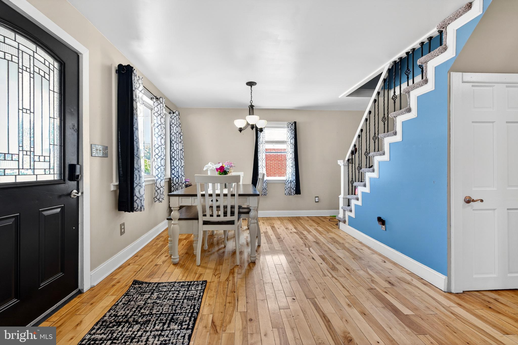 GRAY MANOR - Residential