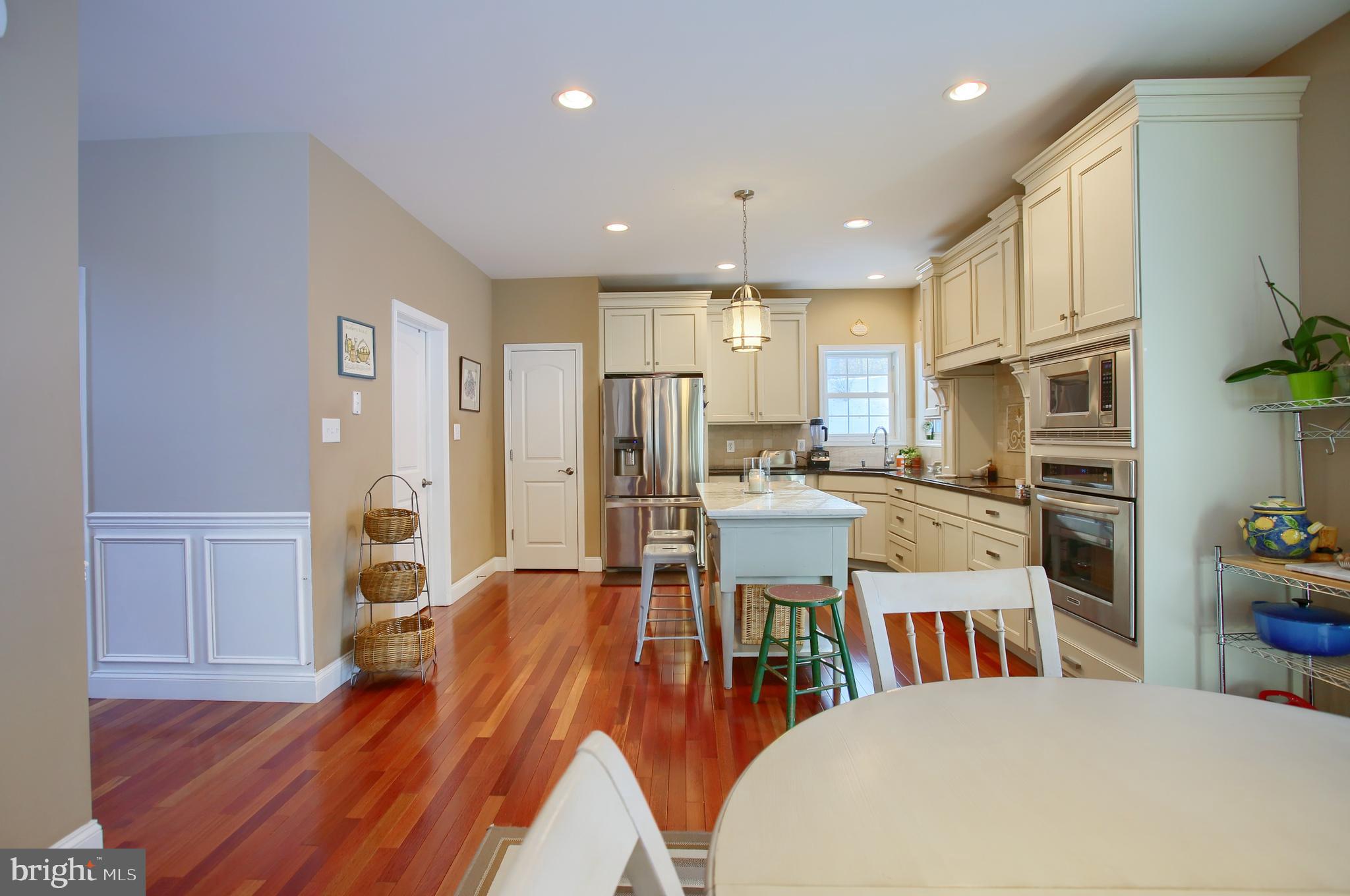 HIDDEN POND - Residential