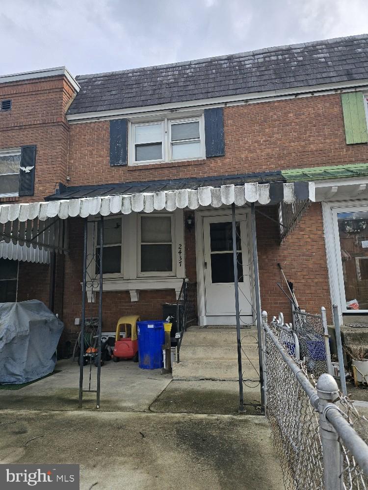 Welcome to 2437 Mercer Street, what a find!!  This brick exterior townhome located in Melrose section of the city is a jewel with infinite possibilities!!   3 bedroom, 1 bath, gas house with gas heat/water heater and cooking, ideal for the buyer on a budget or an investor looking to purchase in this section of the city!!  Attached garage and off street parking make this an ideal house for YOU!!

Subject to 3rd party approval, please allow 45 days for settlement date!