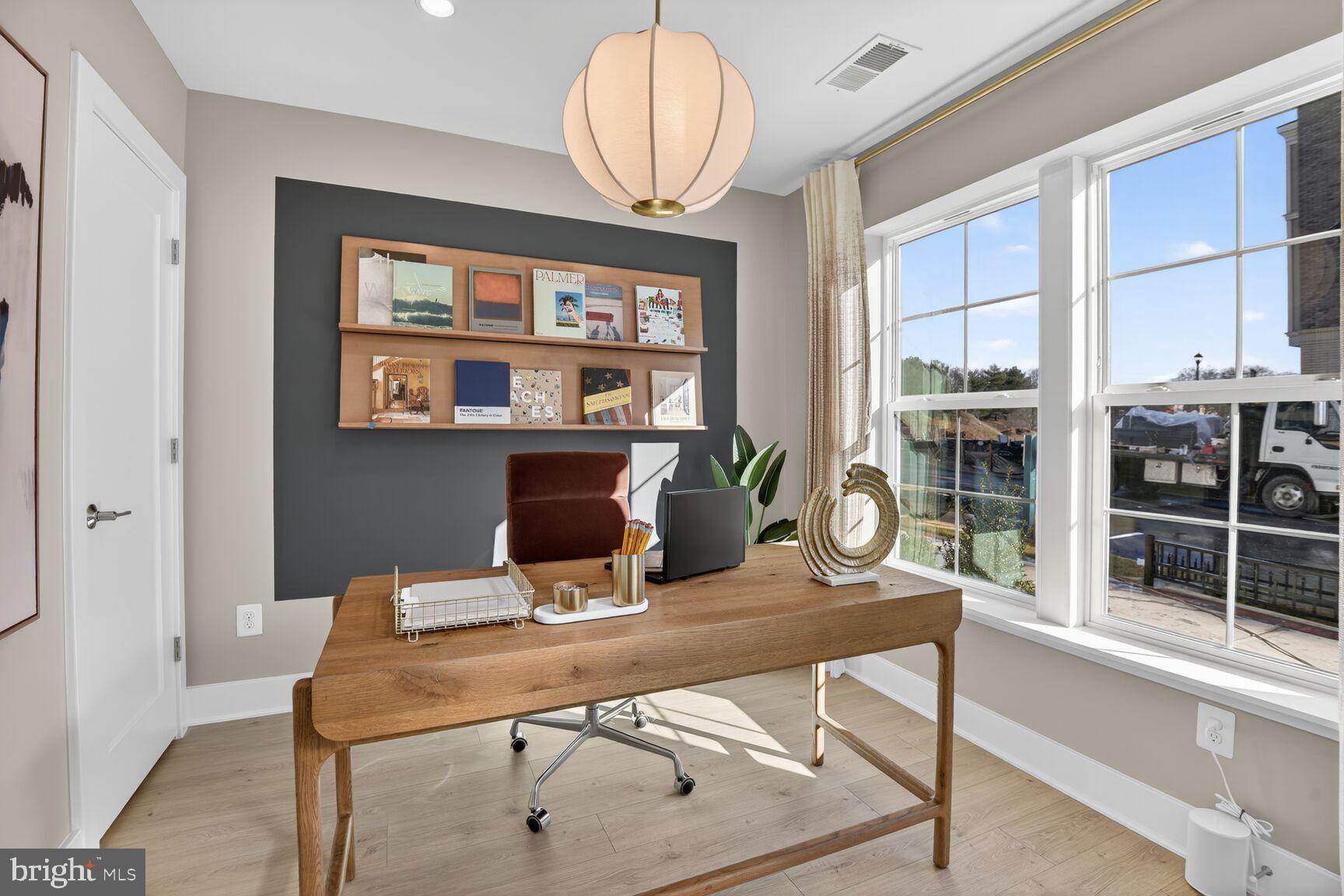 STRATHMORE VIEW - Residential