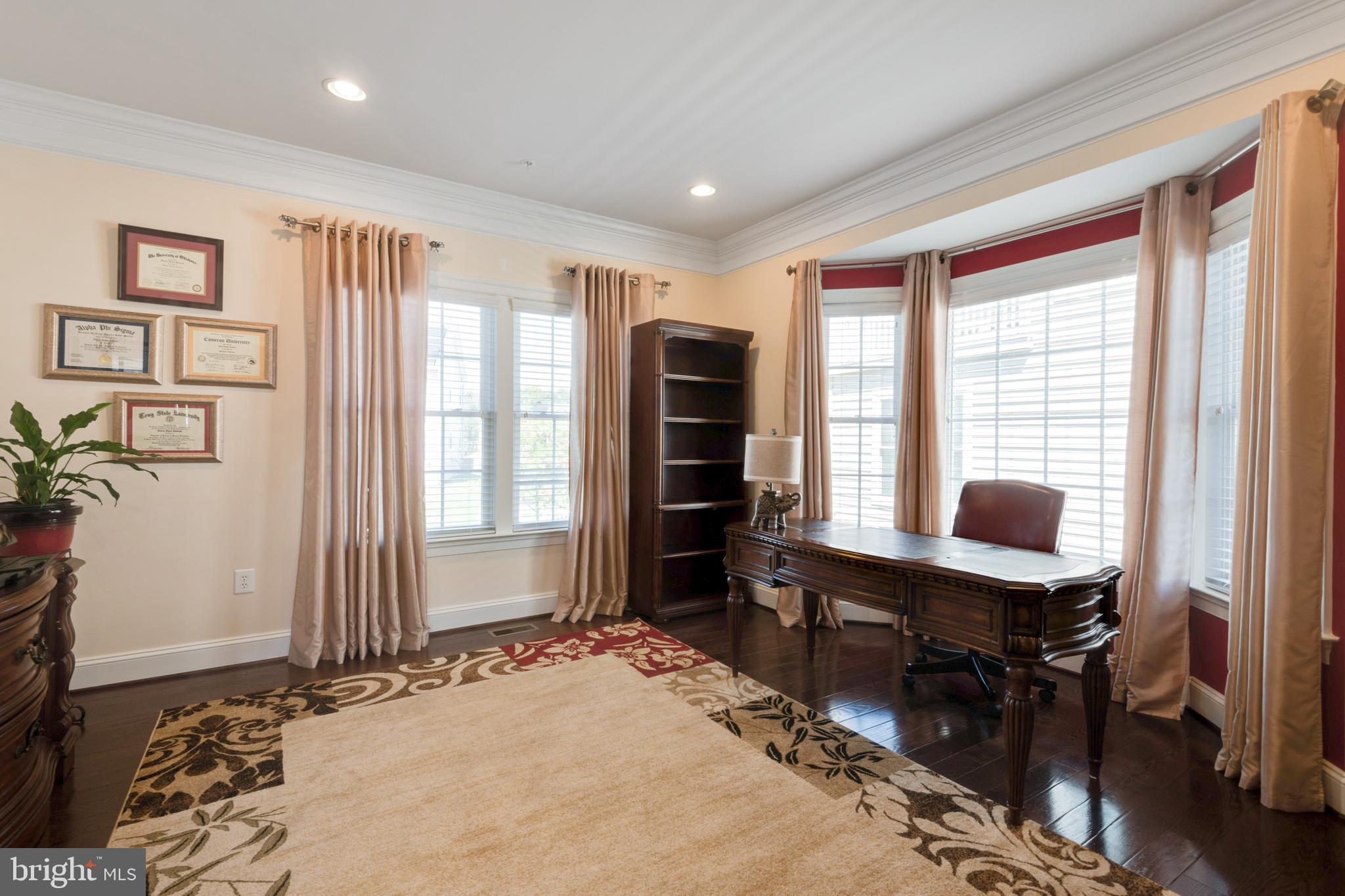 FAIRWOOD - Residential