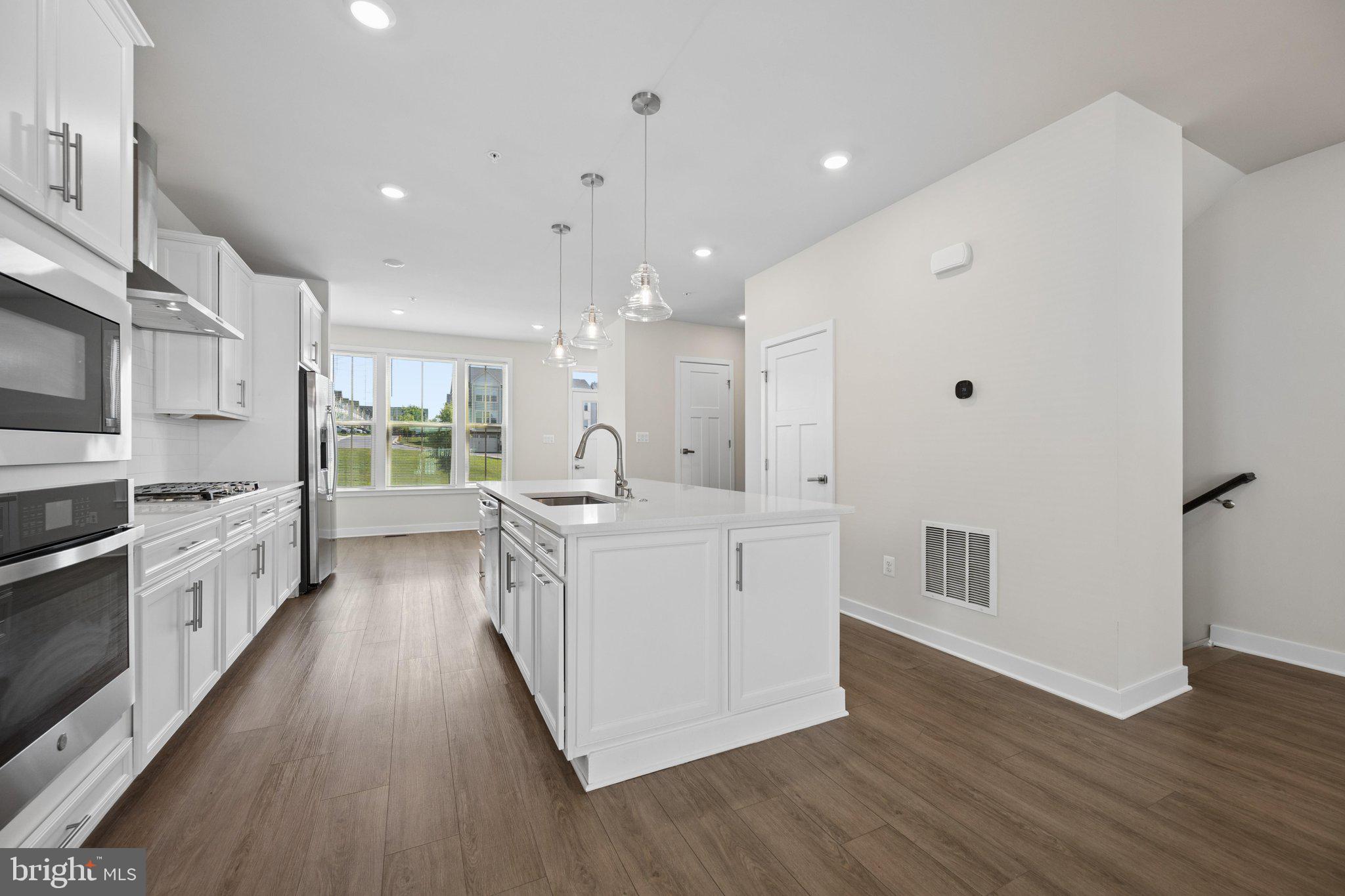 LAKE LINGANORE OAKDALE - Residential