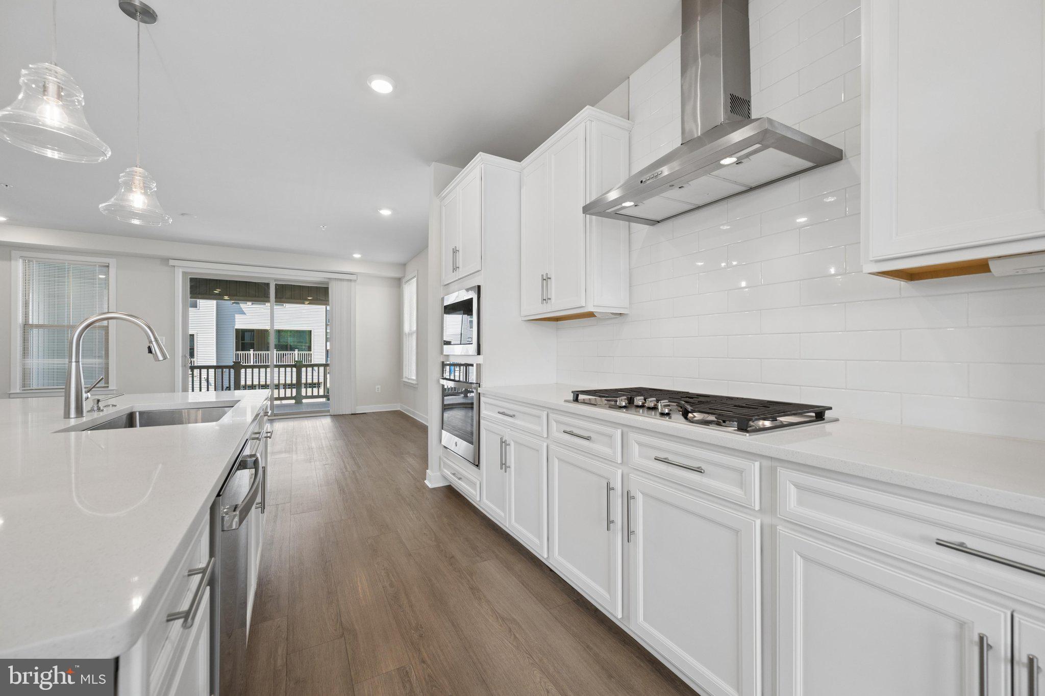 LAKE LINGANORE OAKDALE - Residential