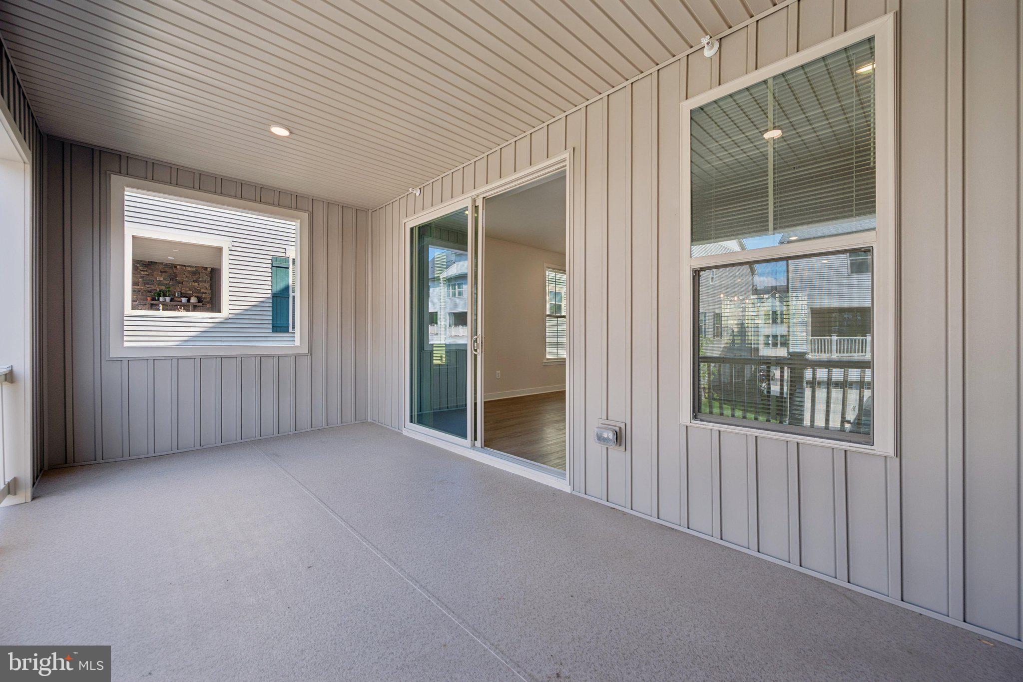 LAKE LINGANORE OAKDALE - Residential