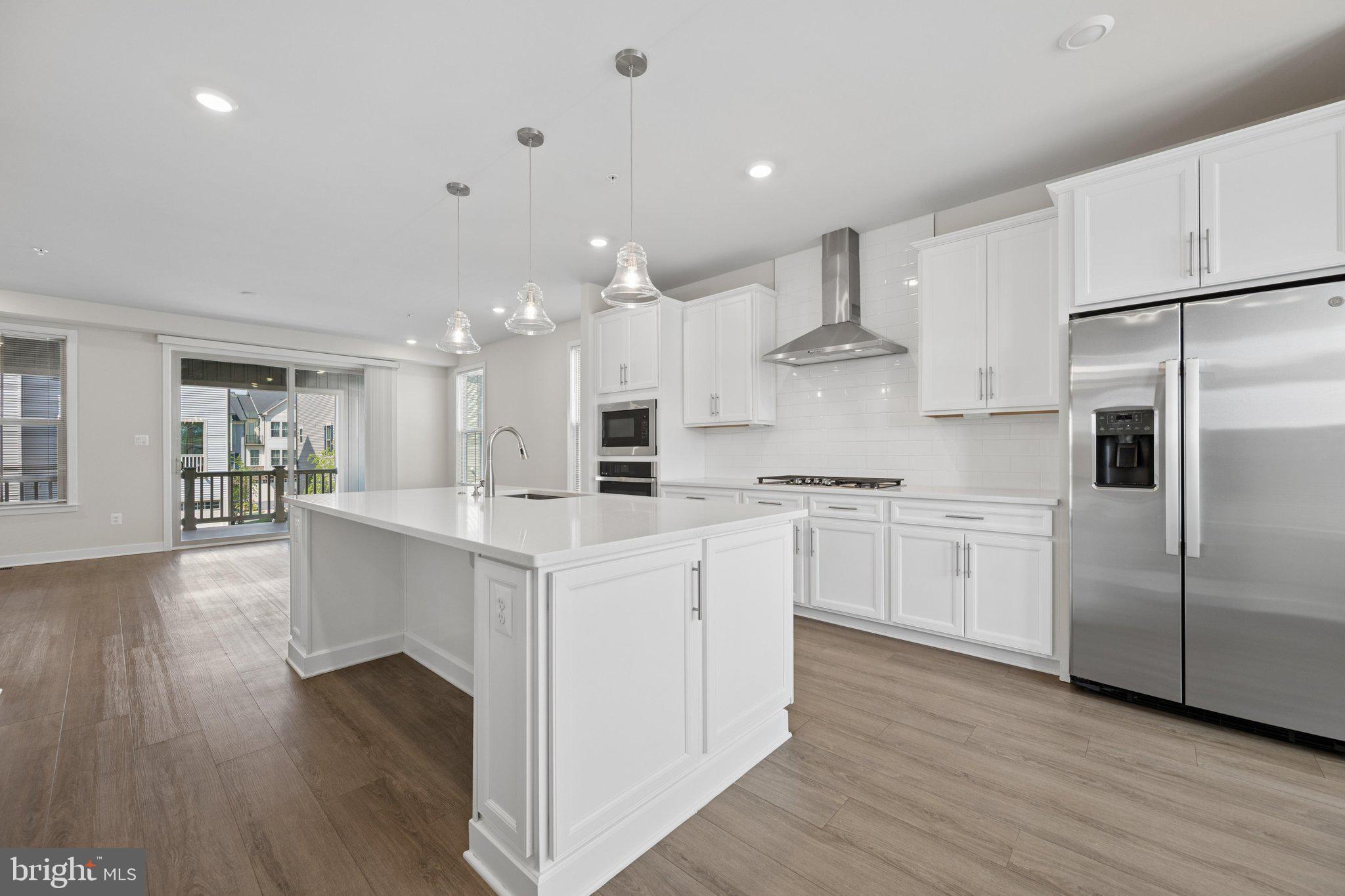 LAKE LINGANORE OAKDALE - Residential