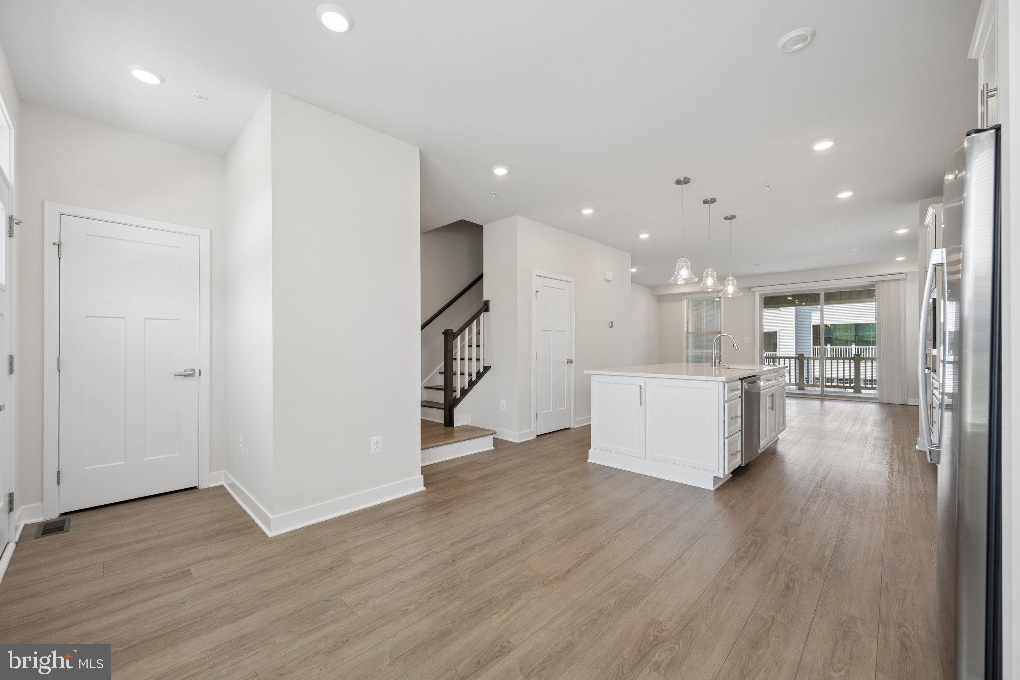 LAKE LINGANORE OAKDALE - Residential