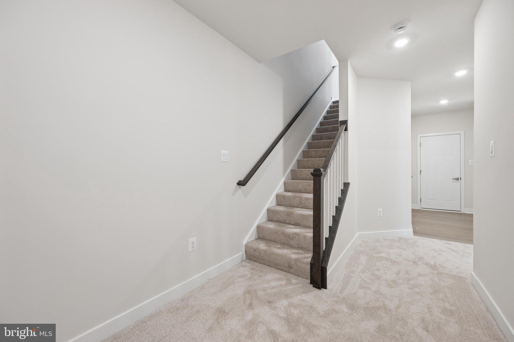 LAKE LINGANORE OAKDALE - Residential