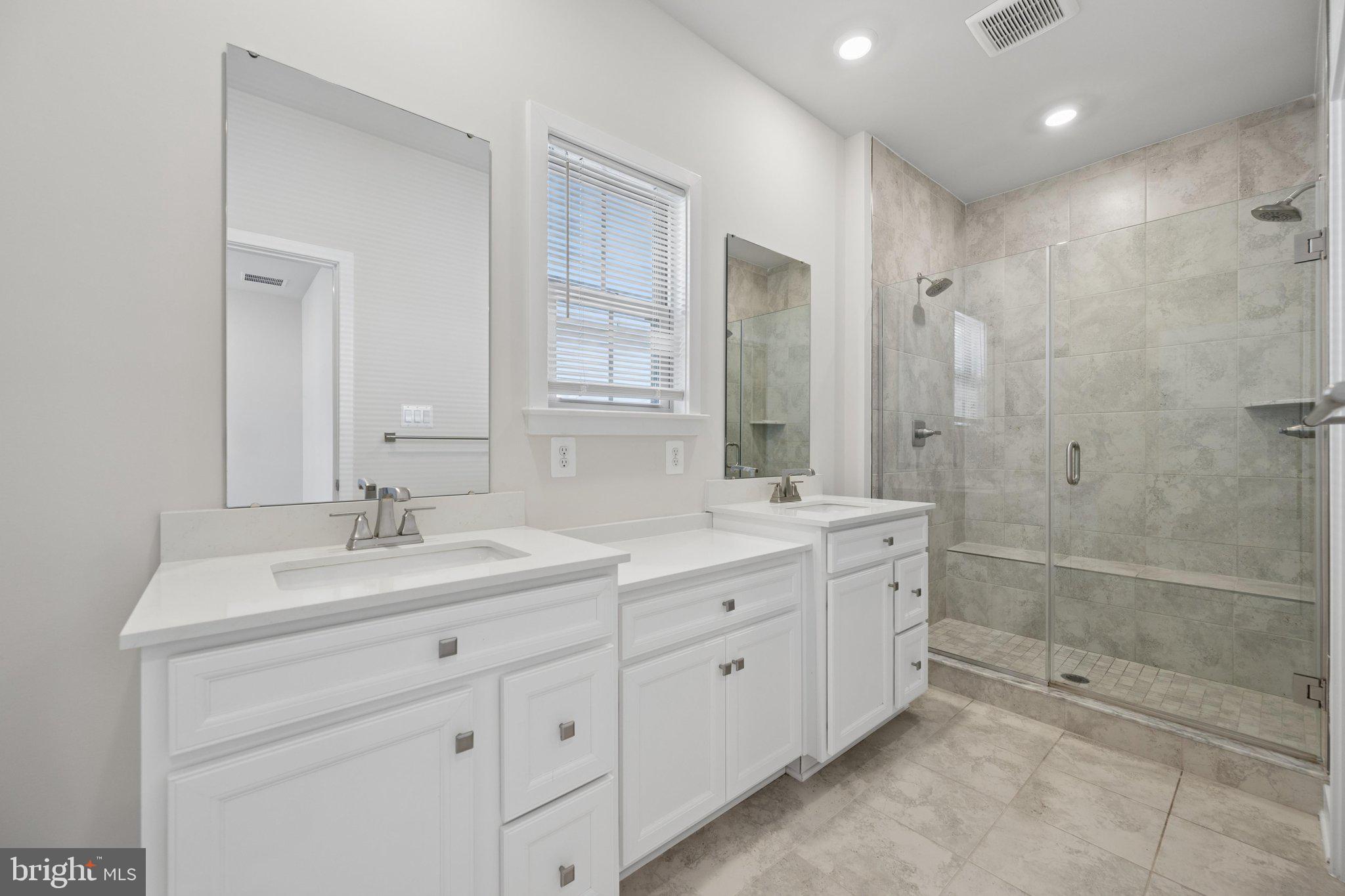 LAKE LINGANORE OAKDALE - Residential
