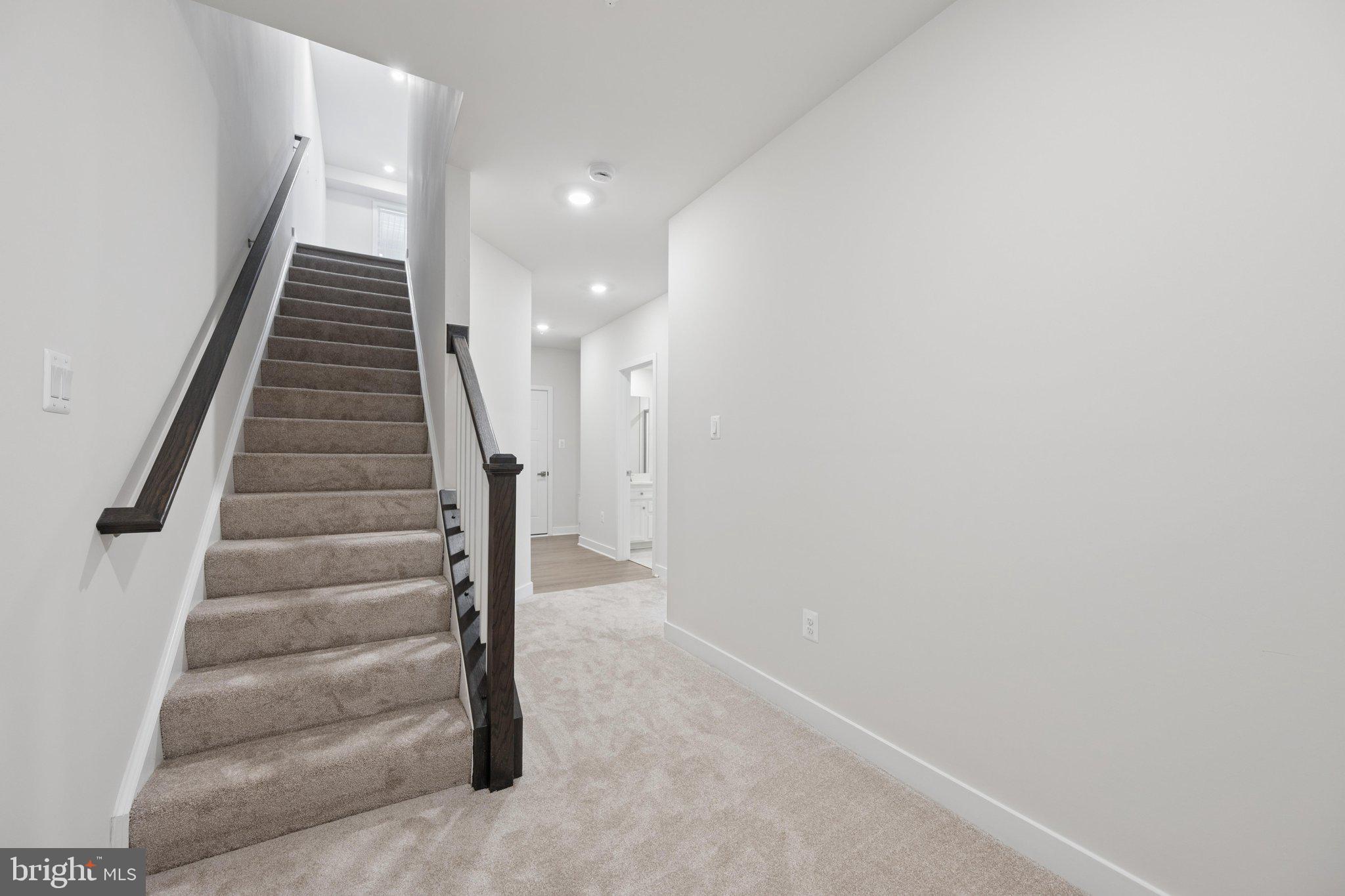 LAKE LINGANORE OAKDALE - Residential