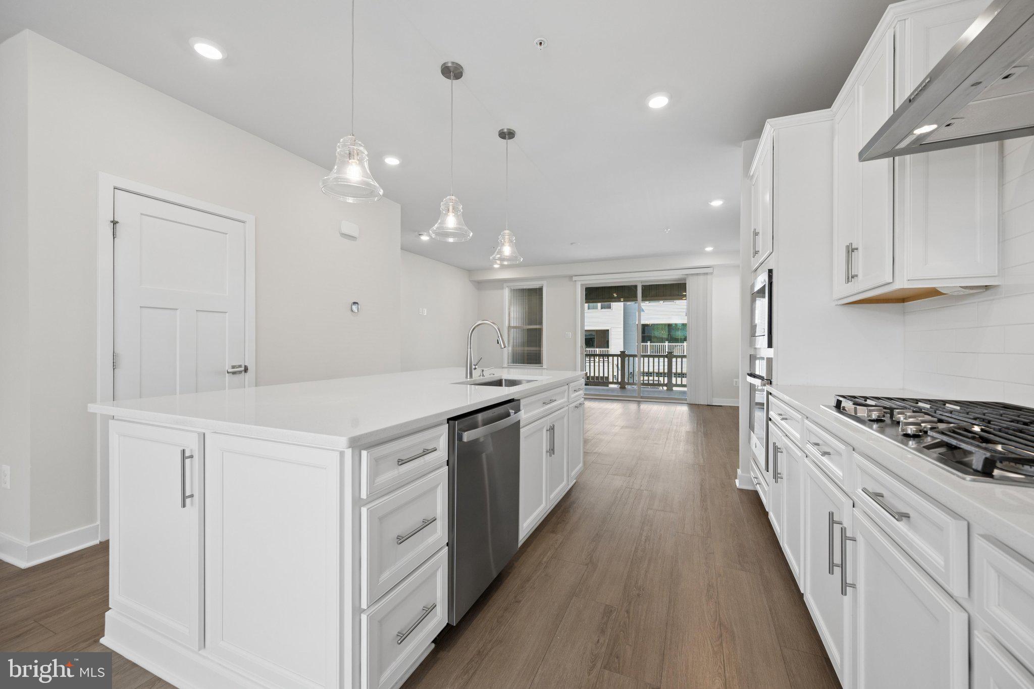 LAKE LINGANORE OAKDALE - Residential