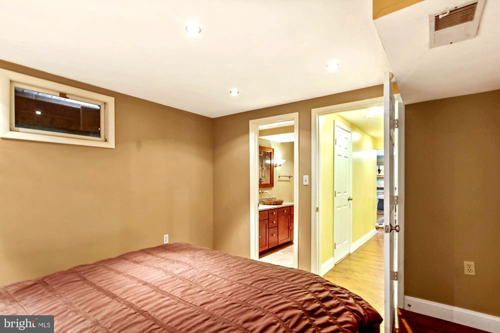 CAPE ST CLAIRE - Residential