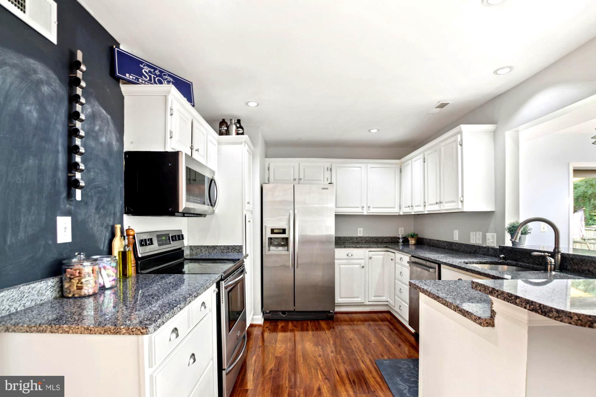 CAPE ST CLAIRE - Residential