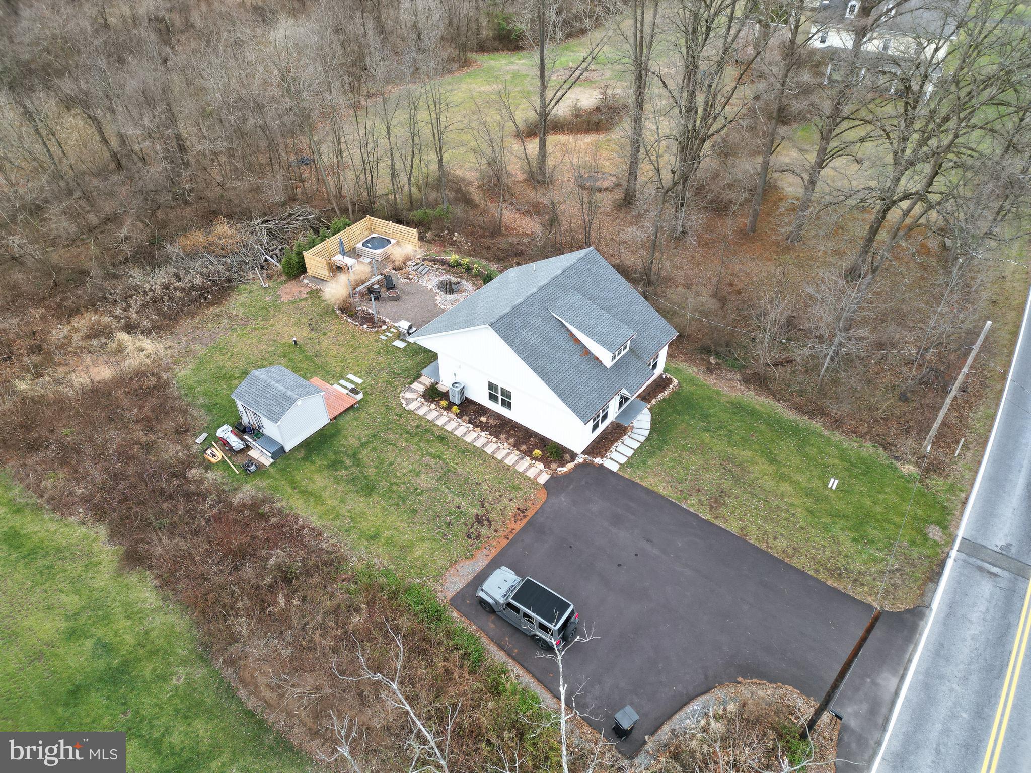 DOUGLASSVILLE - Residential