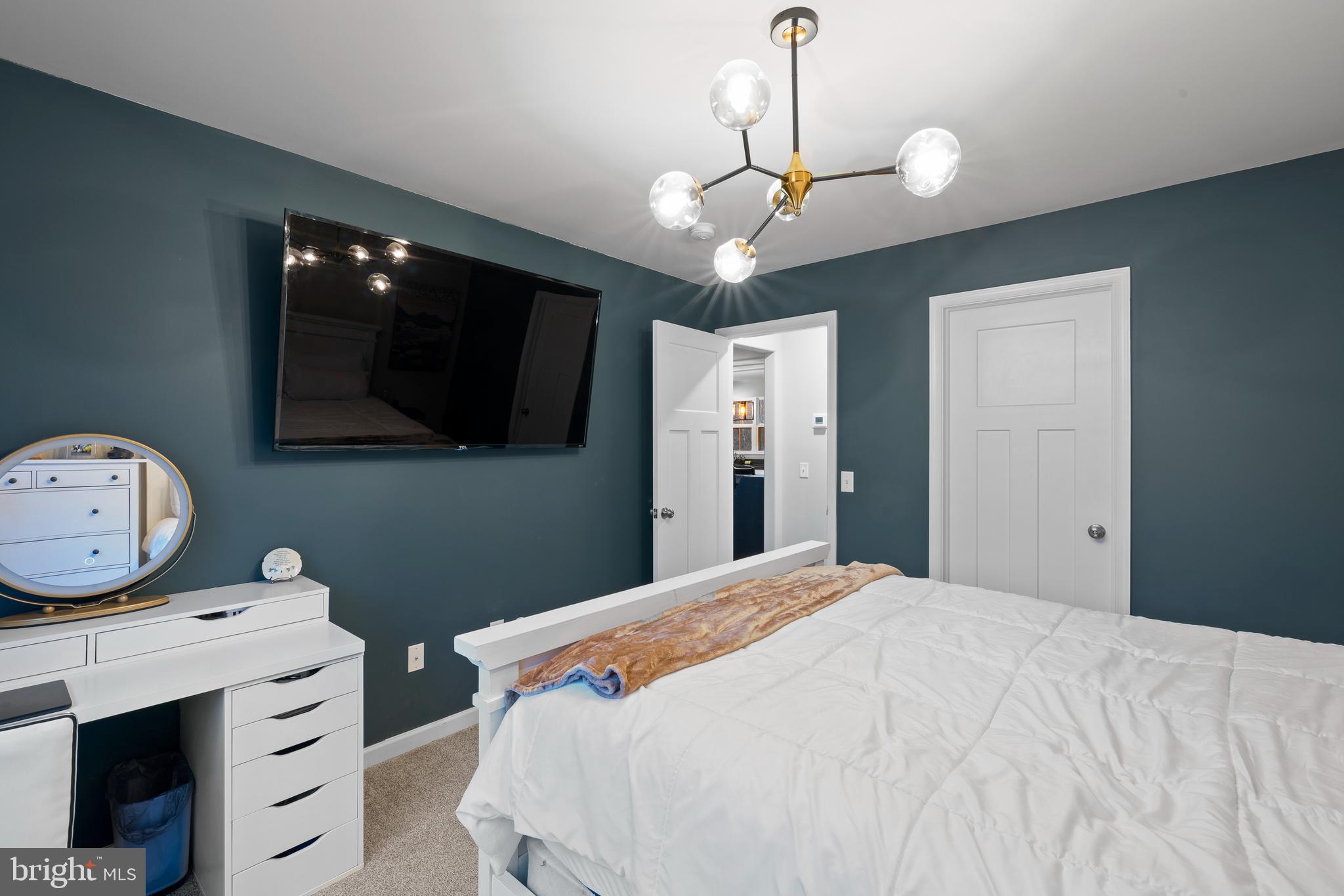 DOUGLASSVILLE - Residential