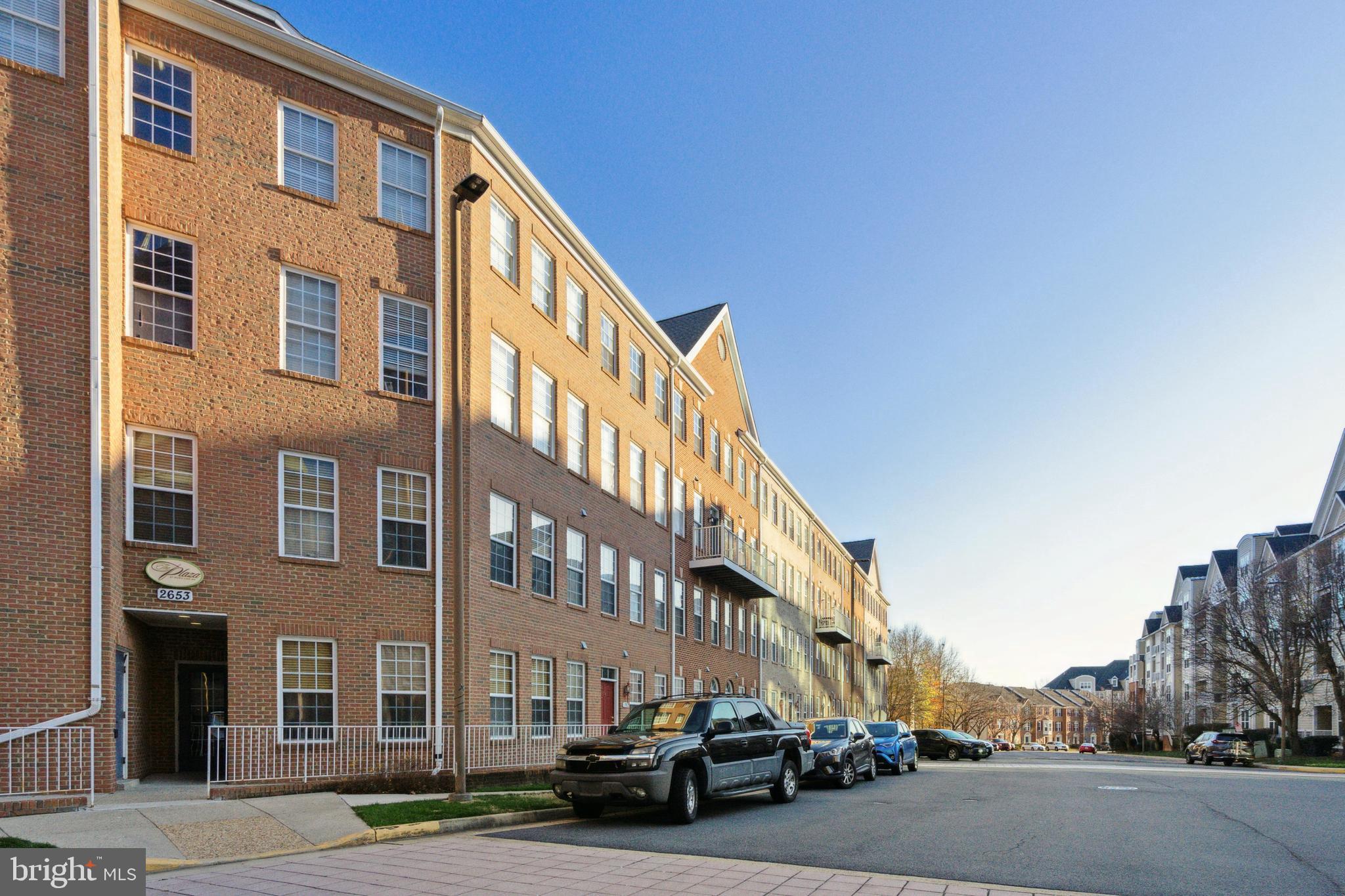 WESTBRIAR PLAZA - Residential
