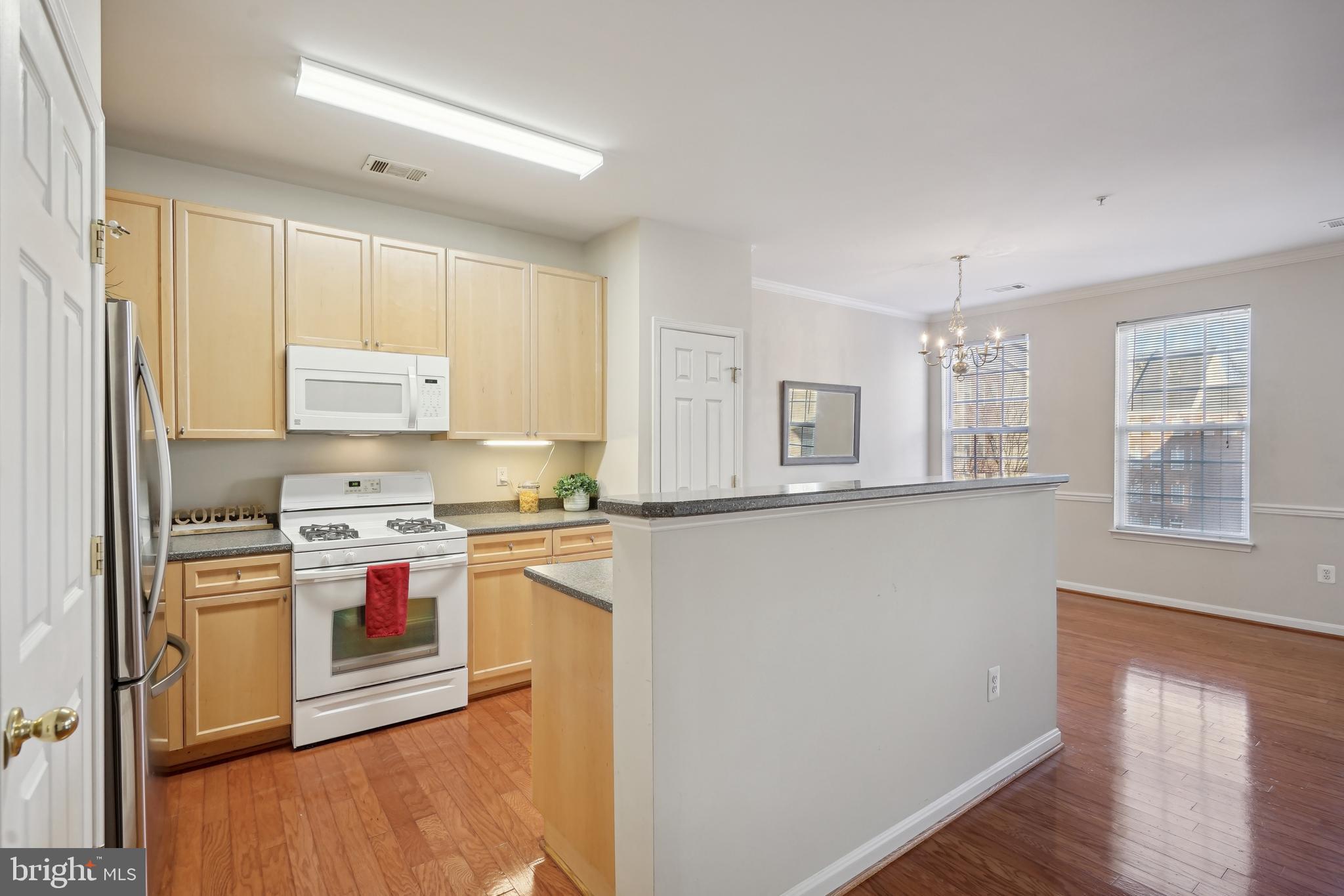 WESTBRIAR PLAZA - Residential