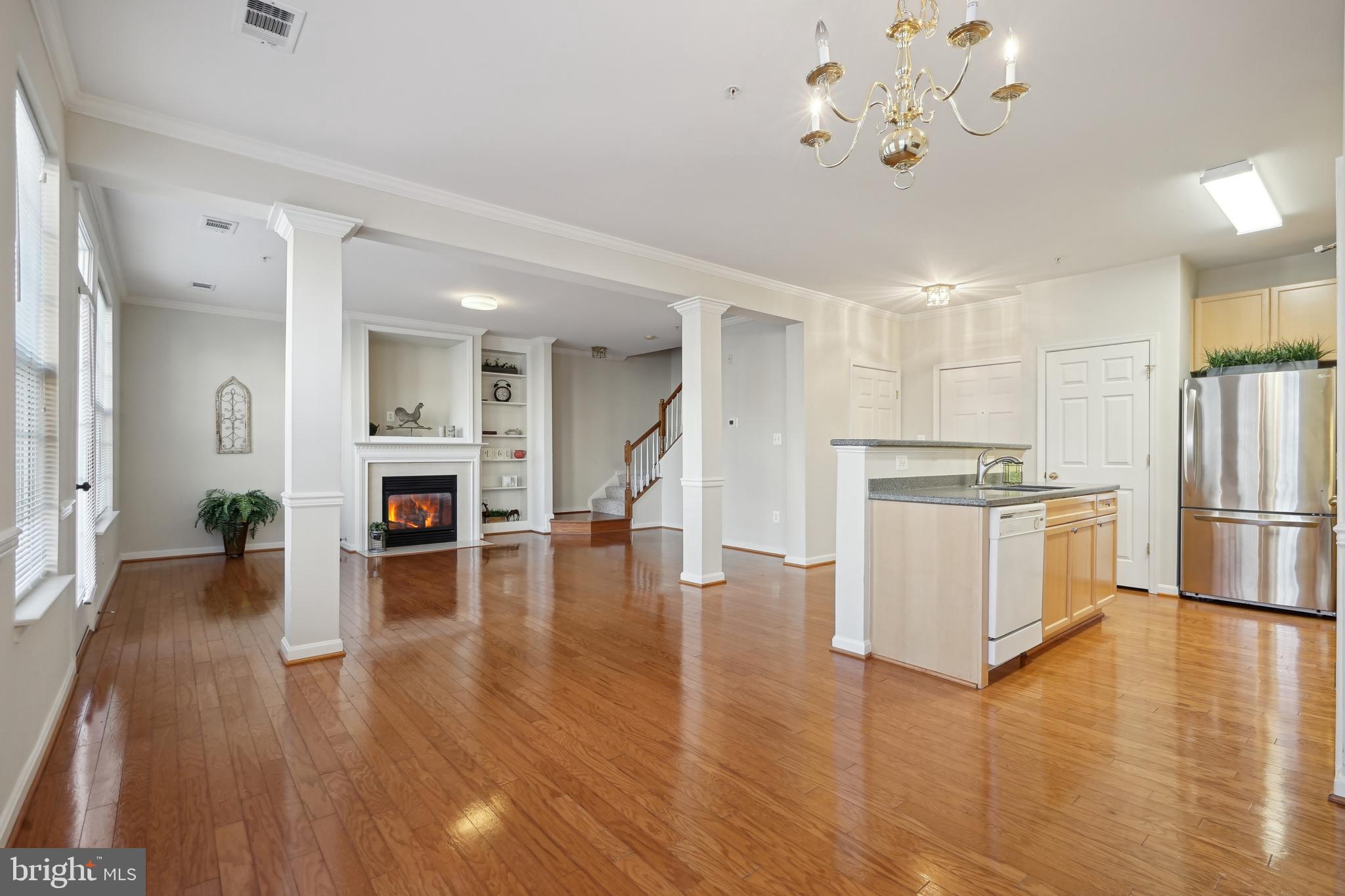 WESTBRIAR PLAZA - Residential