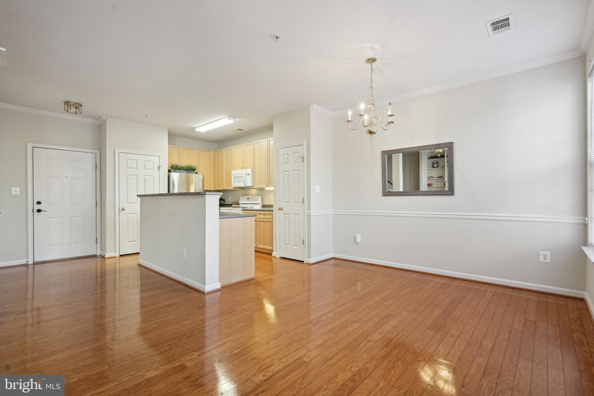 WESTBRIAR PLAZA - Residential