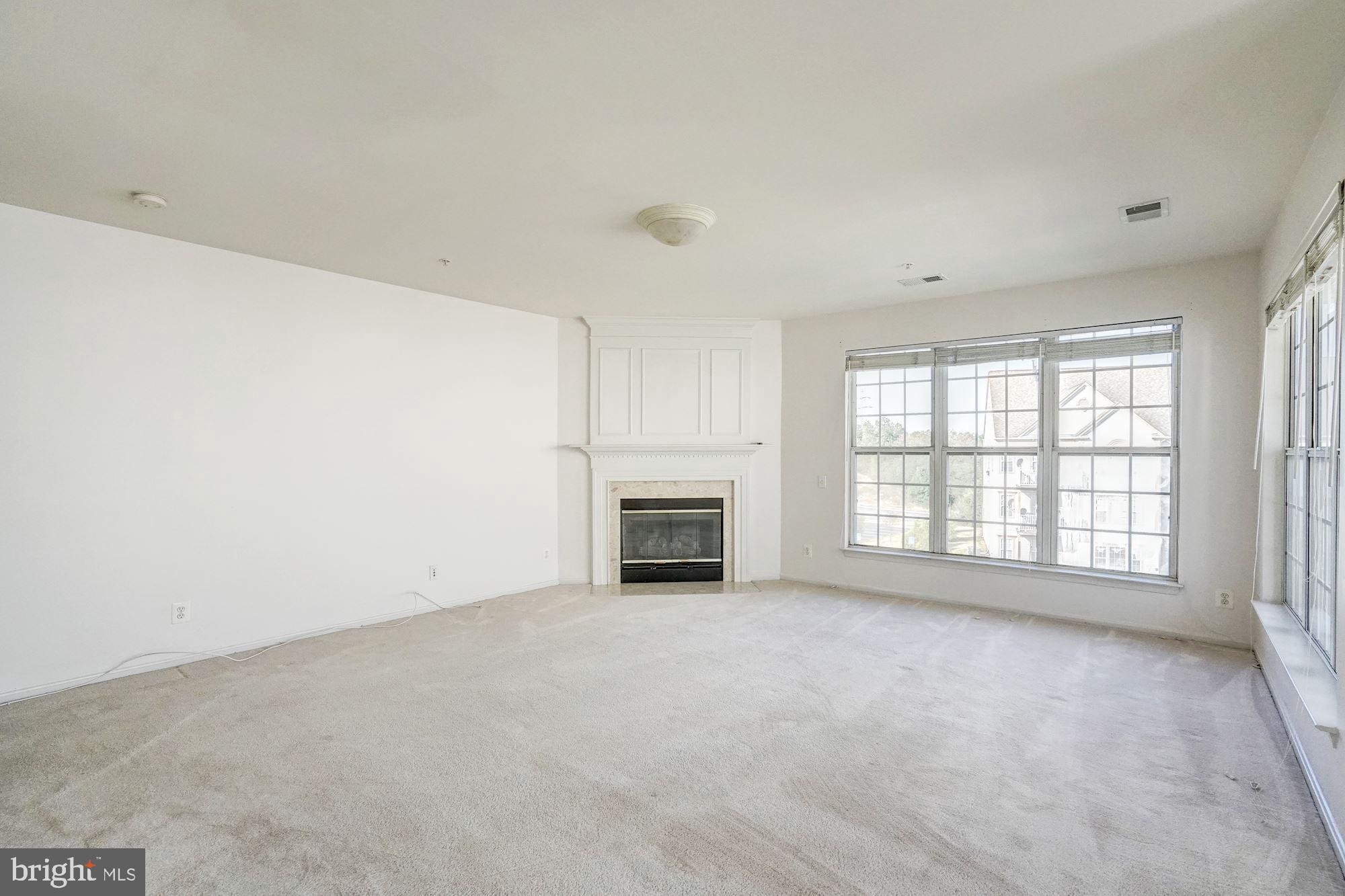 DOMINION STATION CONDOMINIUM - Residential Lease