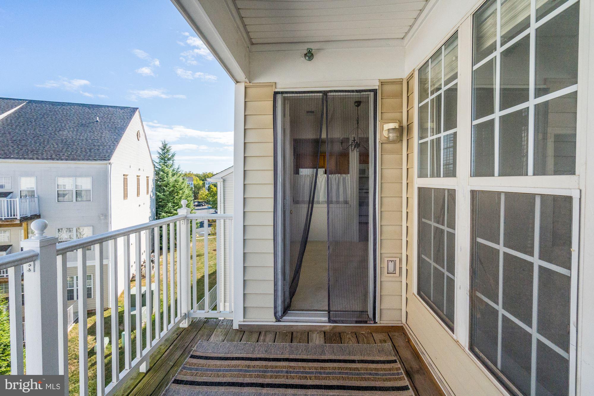 DOMINION STATION CONDOMINIUM - Residential Lease
