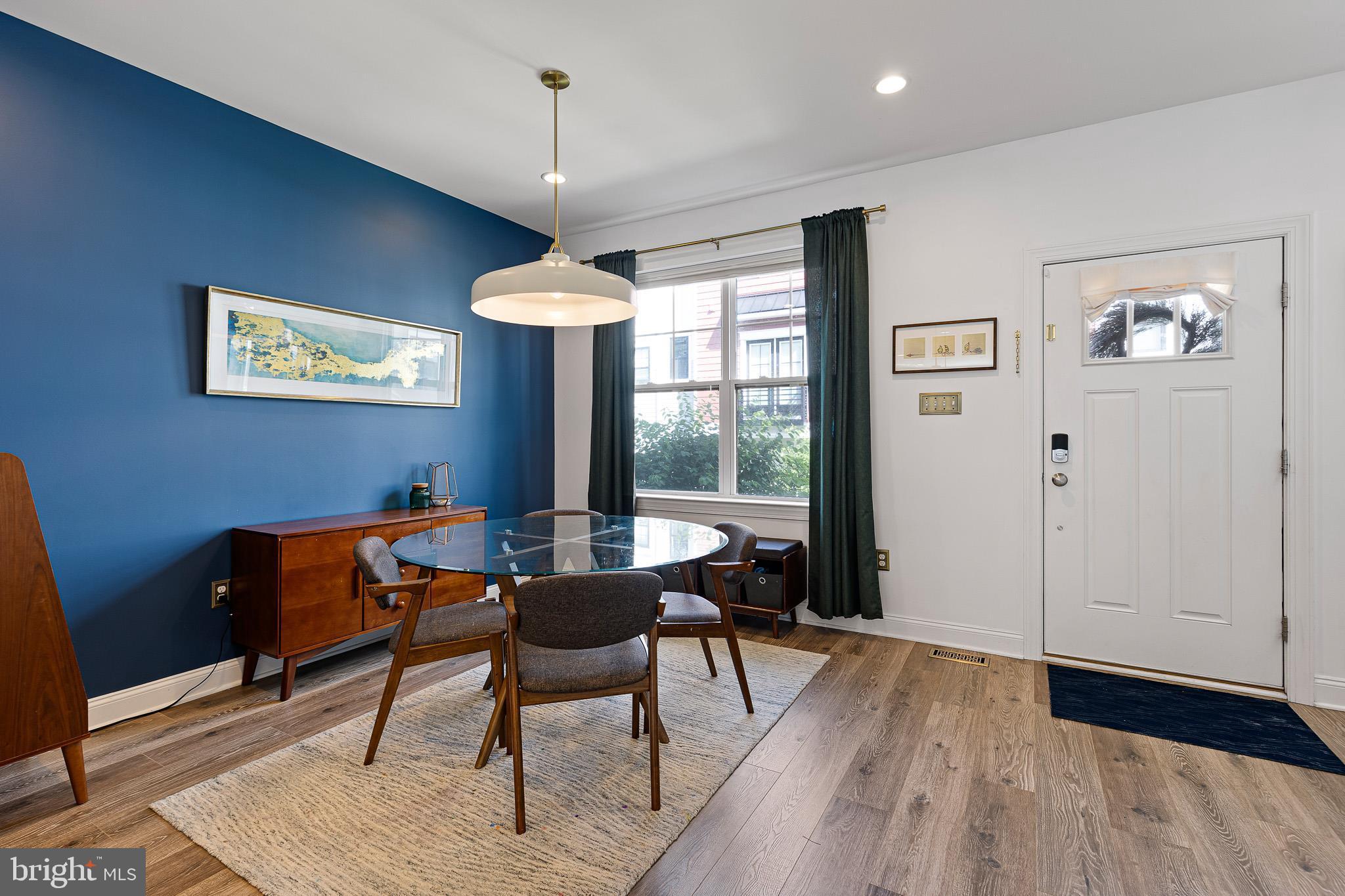 FREELAND SQUARE - Residential