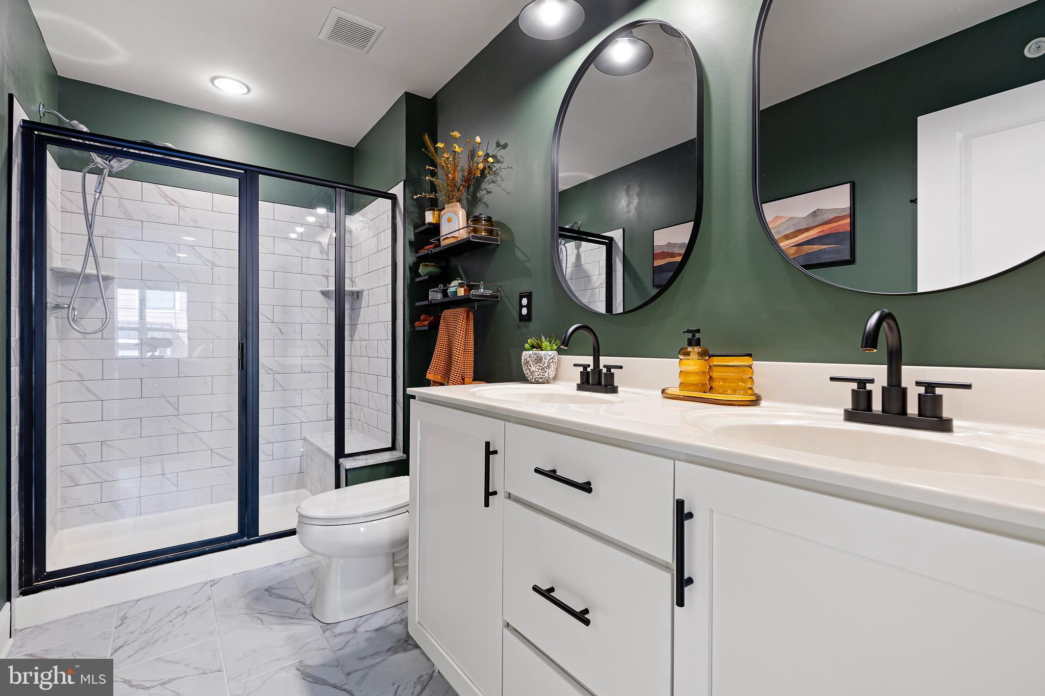 FREELAND SQUARE - Residential