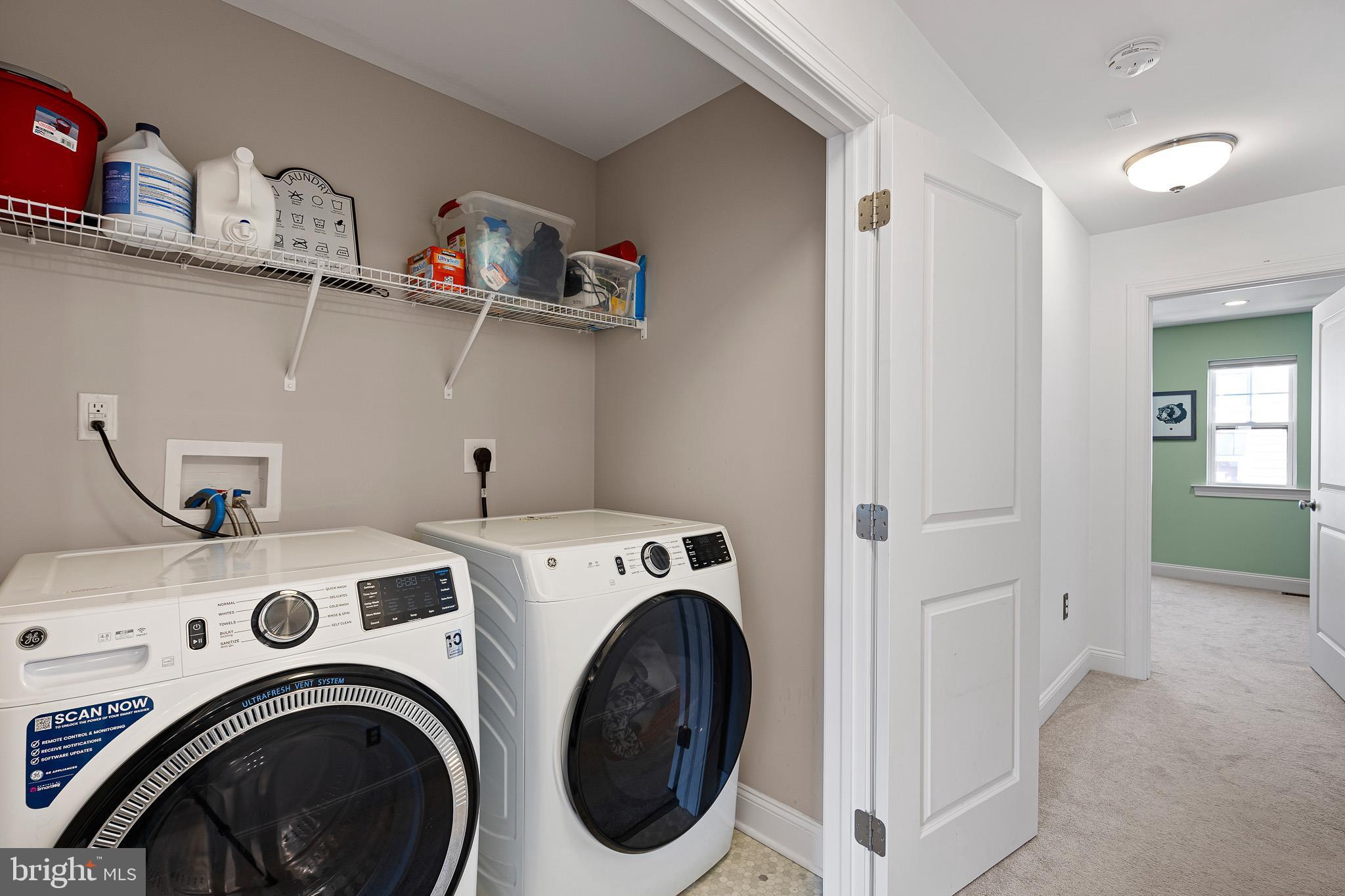 FREELAND SQUARE - Residential