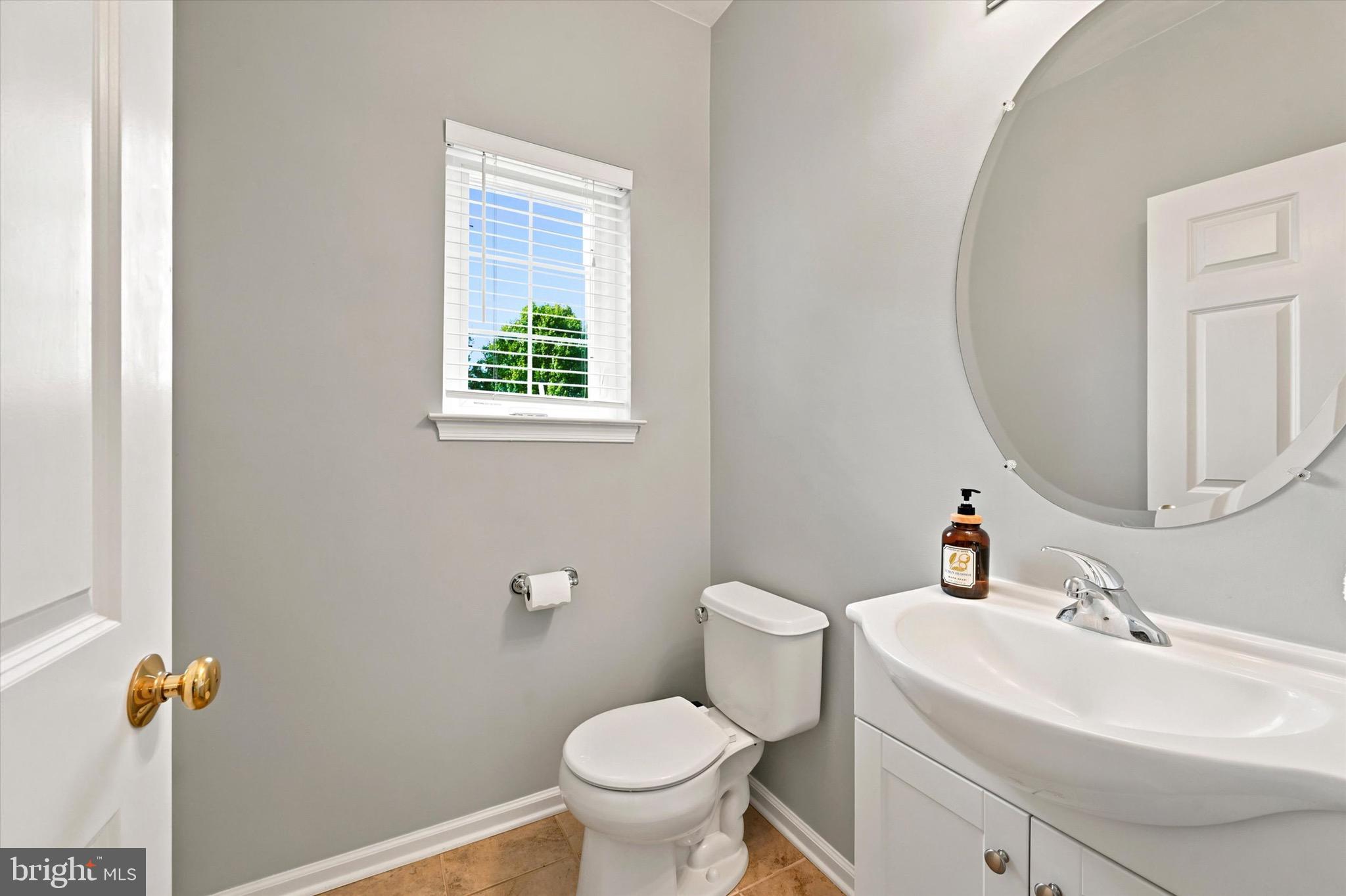 SCHOOLHOUSE LANE - Residential