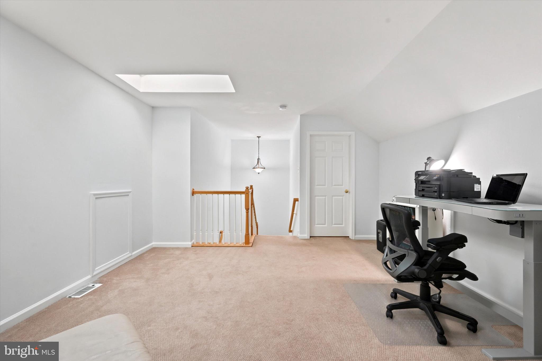 SCHOOLHOUSE LANE - Residential