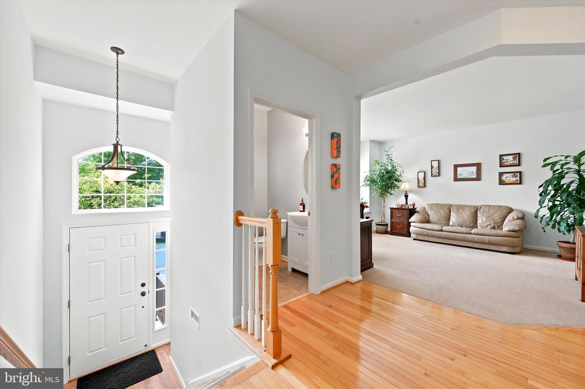 SCHOOLHOUSE LANE - Residential